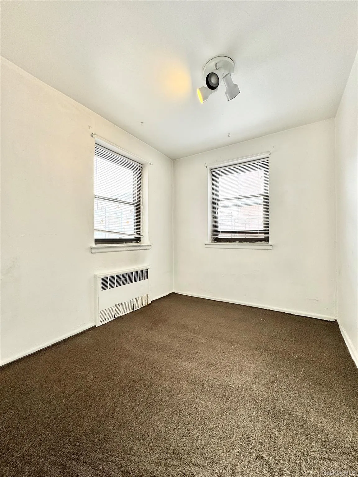 57-10 Junction Boulevard, New York, NY, 2 Bedrooms Bedrooms, 5 Rooms Rooms,1 BathroomBathrooms,Residential,For Rent,Junction,0,980664 57-10 Junction Boulevard, New York, NY, 2 Bedrooms Bedrooms, 5 Rooms Rooms,1 BathroomBathrooms,Residential,For Rent,Junction,0,980664