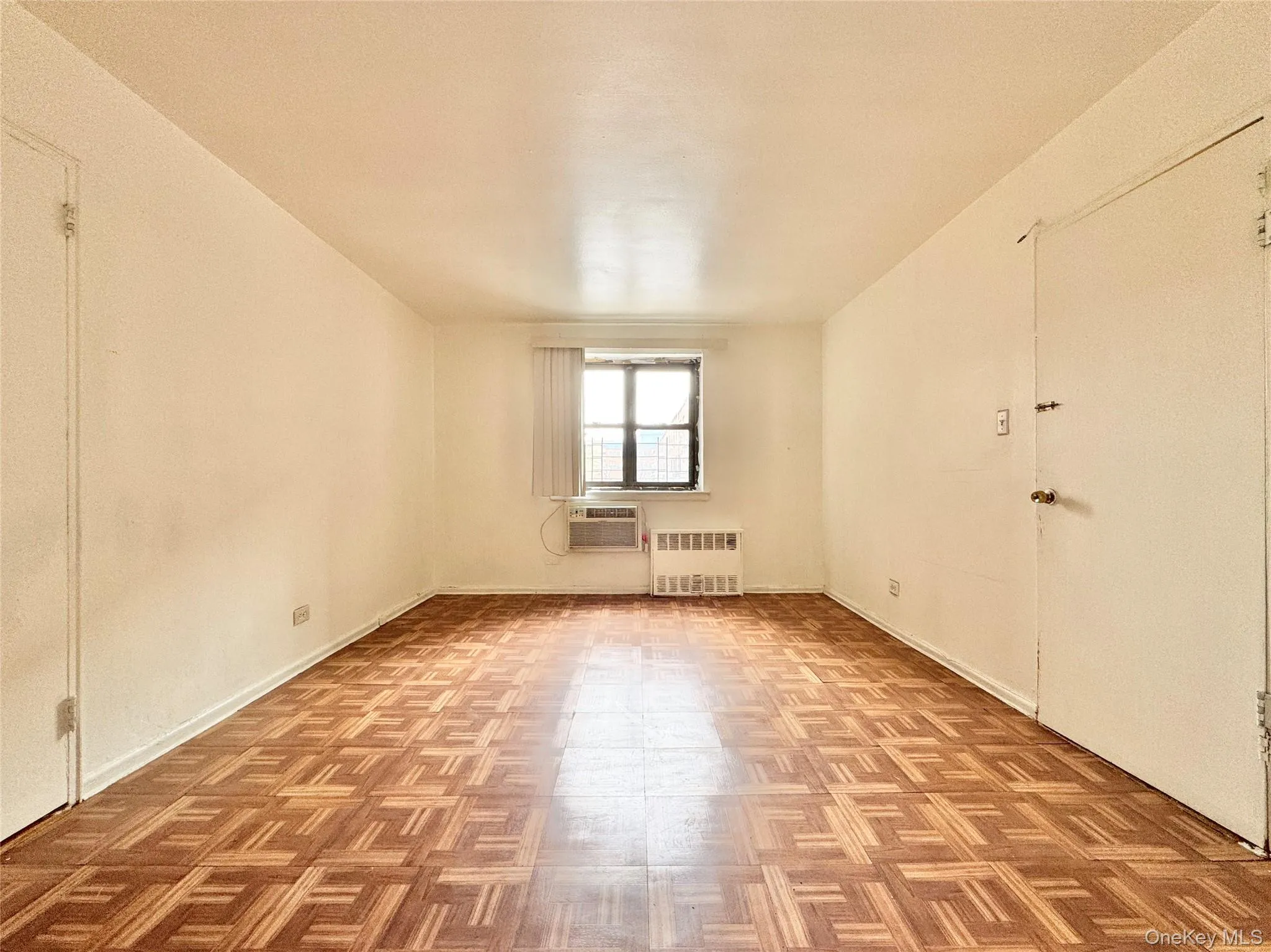 57-10 Junction Boulevard, New York, NY, 2 Bedrooms Bedrooms, 5 Rooms Rooms,1 BathroomBathrooms,Residential,For Rent,Junction,0,980664 57-10 Junction Boulevard, New York, NY, 2 Bedrooms Bedrooms, 5 Rooms Rooms,1 BathroomBathrooms,Residential,For Rent,Junction,0,980664