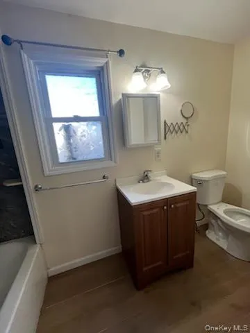 117 Blydenburg Avenue, Smithtown, NY, 1 Bedroom Bedrooms, 3 Rooms Rooms,1 BathroomBathrooms,Residential Lease,For Rent,Blydenburg,0,980685 117 Blydenburg Avenue, Smithtown, NY, 1 Bedroom Bedrooms, 3 Rooms Rooms,1 BathroomBathrooms,Residential Lease,For Rent,Blydenburg,0,980685