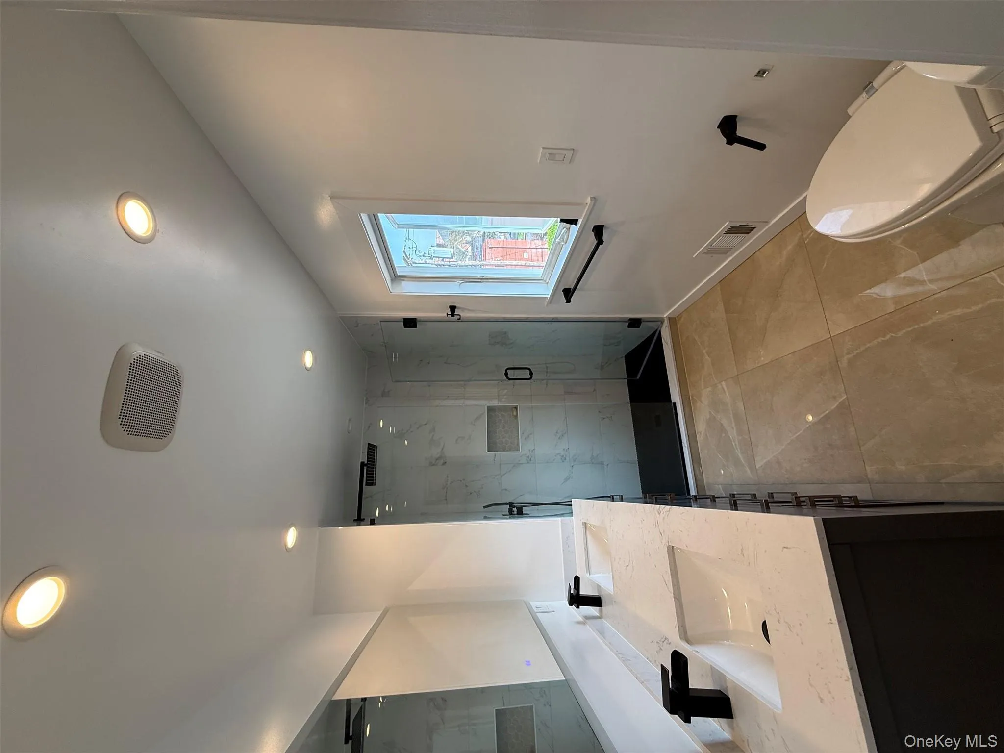 1090 Pelham Parkway, New York, NY, 3 Bedrooms Bedrooms, 5 Rooms Rooms,2 BathroomsBathrooms,Residential Lease,For Rent,Pelham,0,980686 1090 Pelham Parkway, New York, NY, 3 Bedrooms Bedrooms, 5 Rooms Rooms,2 BathroomsBathrooms,Residential Lease,For Rent,Pelham,0,980686