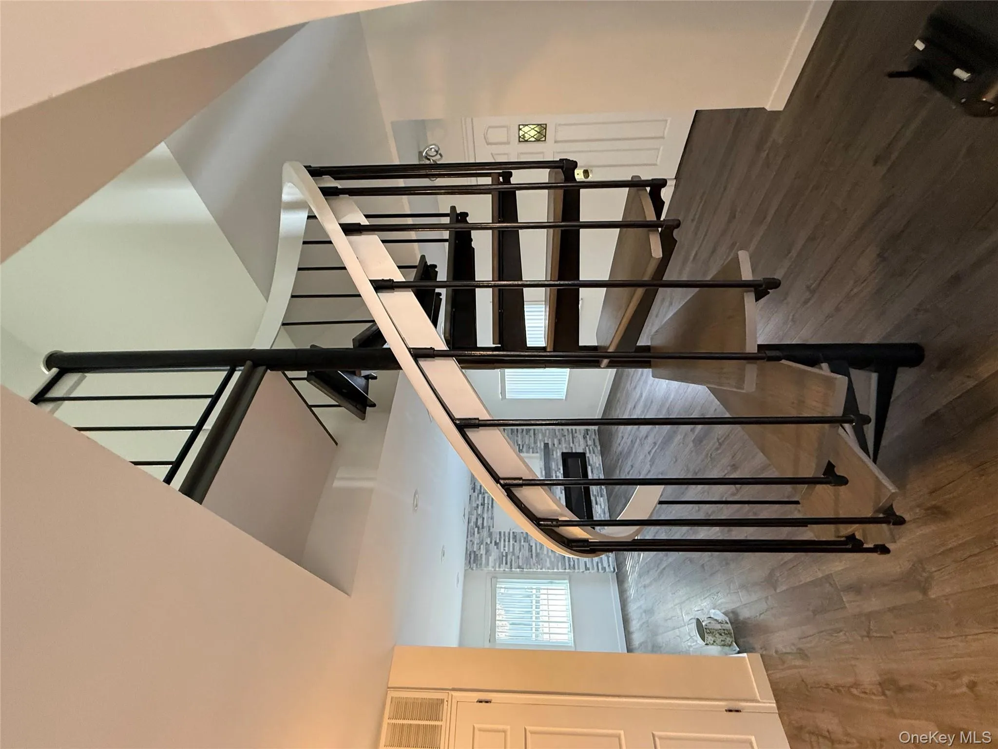 1090 Pelham Parkway, New York, NY, 3 Bedrooms Bedrooms, 5 Rooms Rooms,2 BathroomsBathrooms,Residential Lease,For Rent,Pelham,0,980686 1090 Pelham Parkway, New York, NY, 3 Bedrooms Bedrooms, 5 Rooms Rooms,2 BathroomsBathrooms,Residential Lease,For Rent,Pelham,0,980686