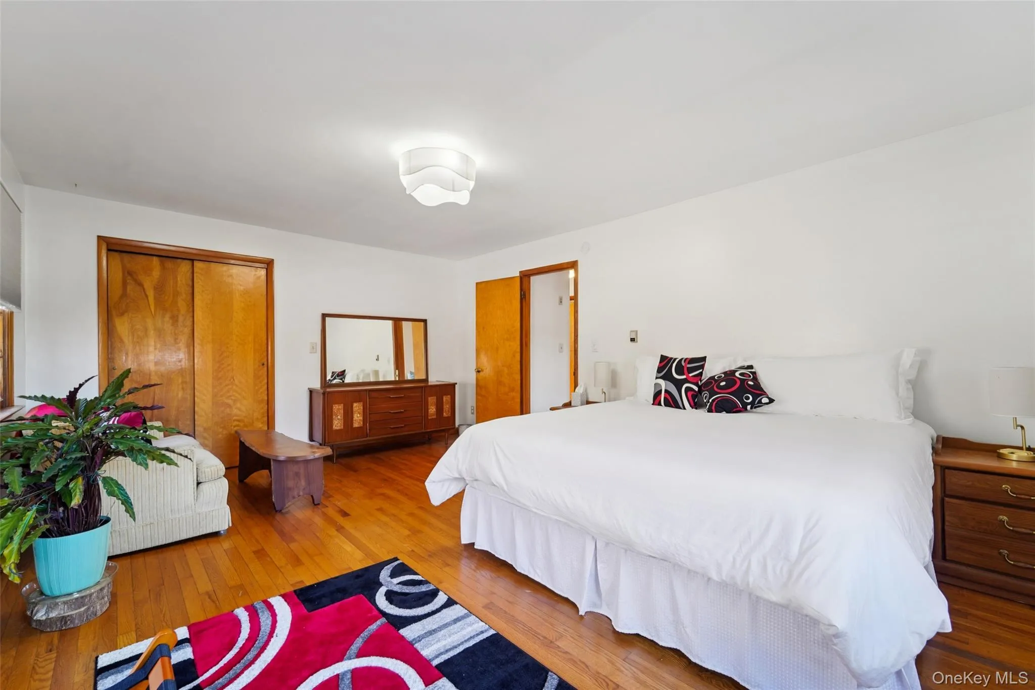 Primary bedroom. Primary bedroom.