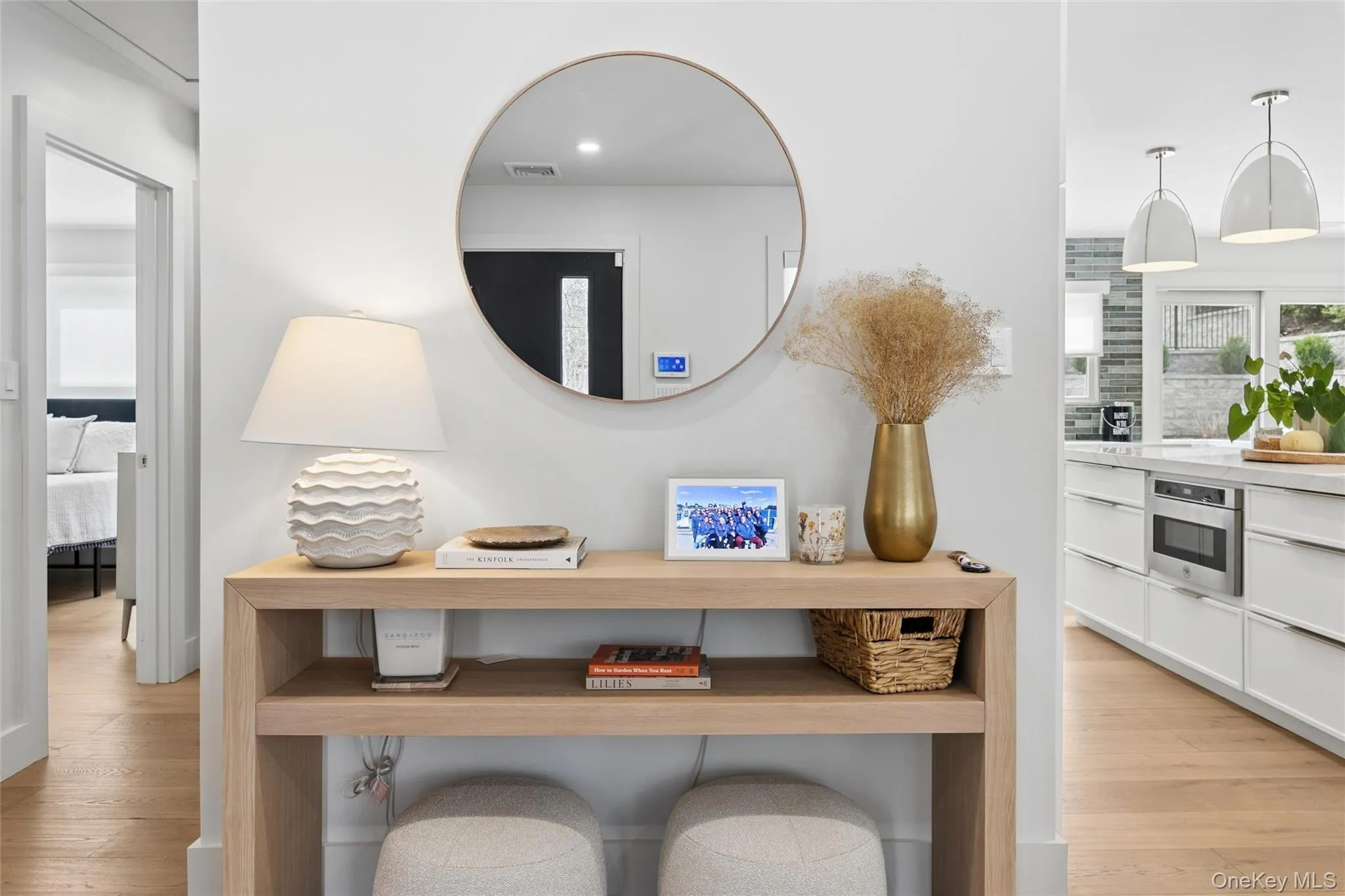 6 Landing Road, Southampton, NY, 4 Bedrooms Bedrooms, 6 Rooms Rooms,2 BathroomsBathrooms,Residential Lease,For Rent,Landing,0,980690 6 Landing Road, Southampton, NY, 4 Bedrooms Bedrooms, 6 Rooms Rooms,2 BathroomsBathrooms,Residential Lease,For Rent,Landing,0,980690