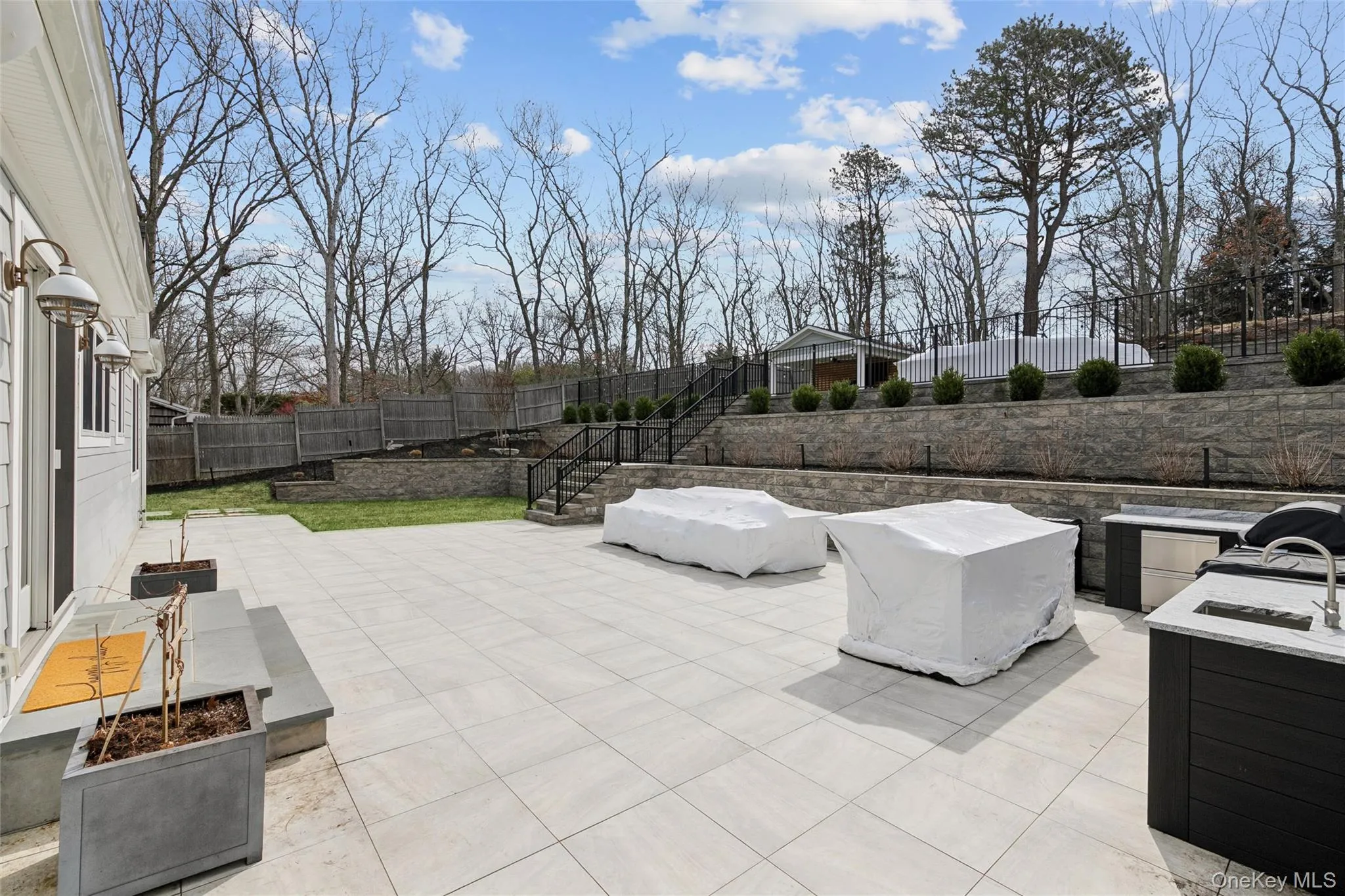 6 Landing Road, Southampton, NY, 4 Bedrooms Bedrooms, 6 Rooms Rooms,2 BathroomsBathrooms,Residential Lease,For Rent,Landing,0,980690 6 Landing Road, Southampton, NY, 4 Bedrooms Bedrooms, 6 Rooms Rooms,2 BathroomsBathrooms,Residential Lease,For Rent,Landing,0,980690