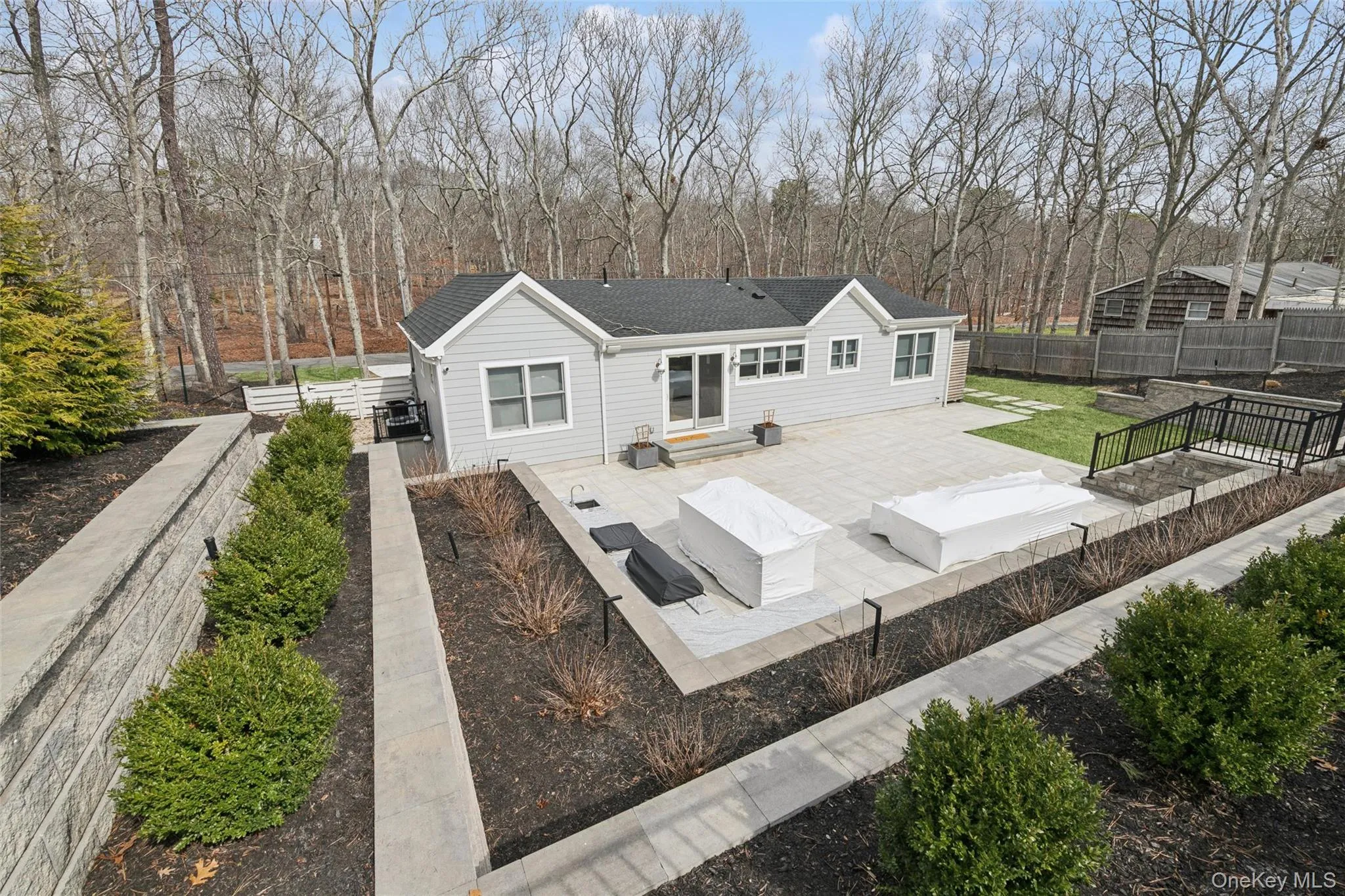 6 Landing Road, Southampton, NY, 4 Bedrooms Bedrooms, 6 Rooms Rooms,2 BathroomsBathrooms,Residential Lease,For Rent,Landing,0,980690 6 Landing Road, Southampton, NY, 4 Bedrooms Bedrooms, 6 Rooms Rooms,2 BathroomsBathrooms,Residential Lease,For Rent,Landing,0,980690