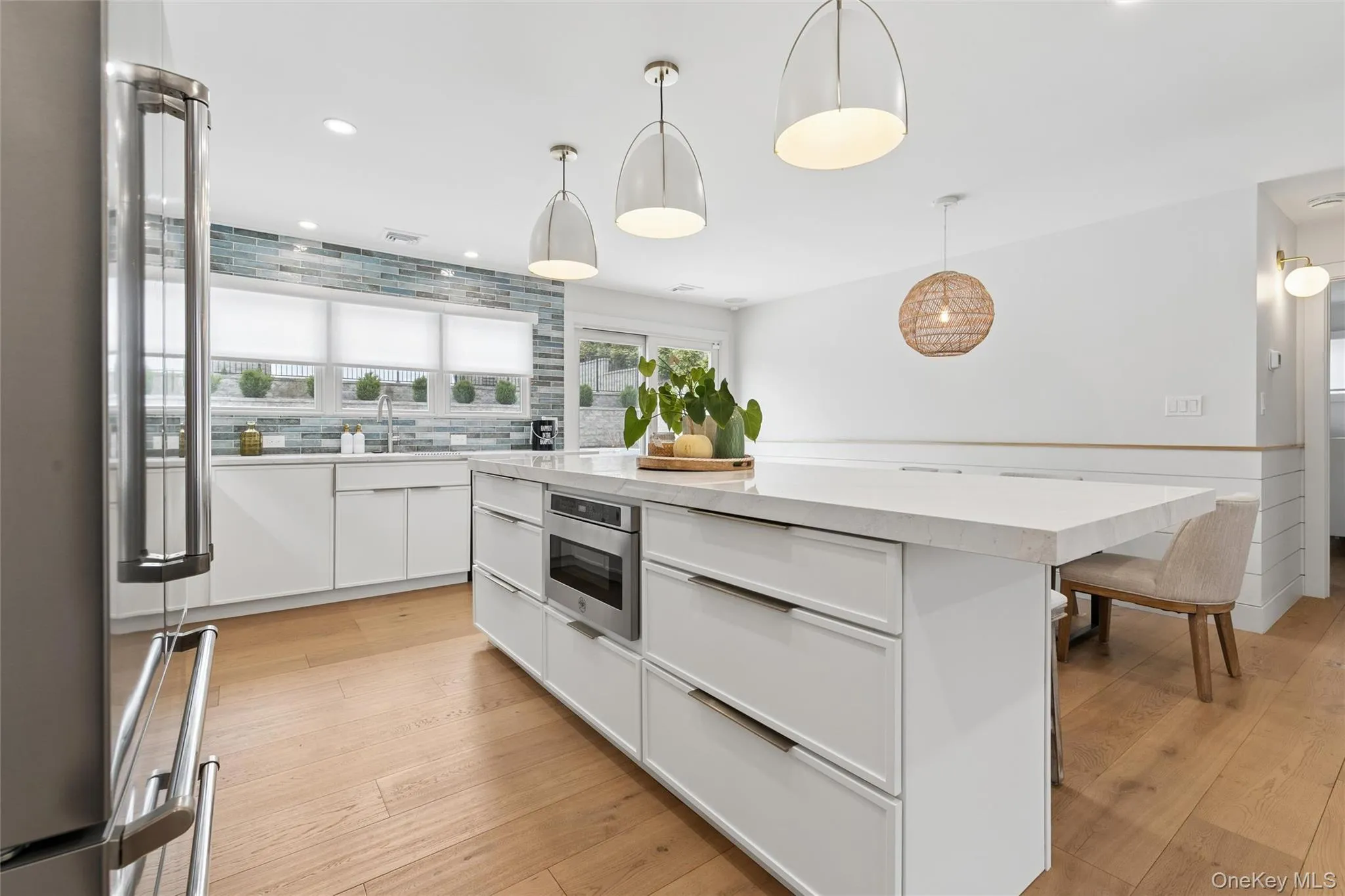 6 Landing Road, Southampton, NY, 4 Bedrooms Bedrooms, 6 Rooms Rooms,2 BathroomsBathrooms,Residential Lease,For Rent,Landing,0,980690 6 Landing Road, Southampton, NY, 4 Bedrooms Bedrooms, 6 Rooms Rooms,2 BathroomsBathrooms,Residential Lease,For Rent,Landing,0,980690