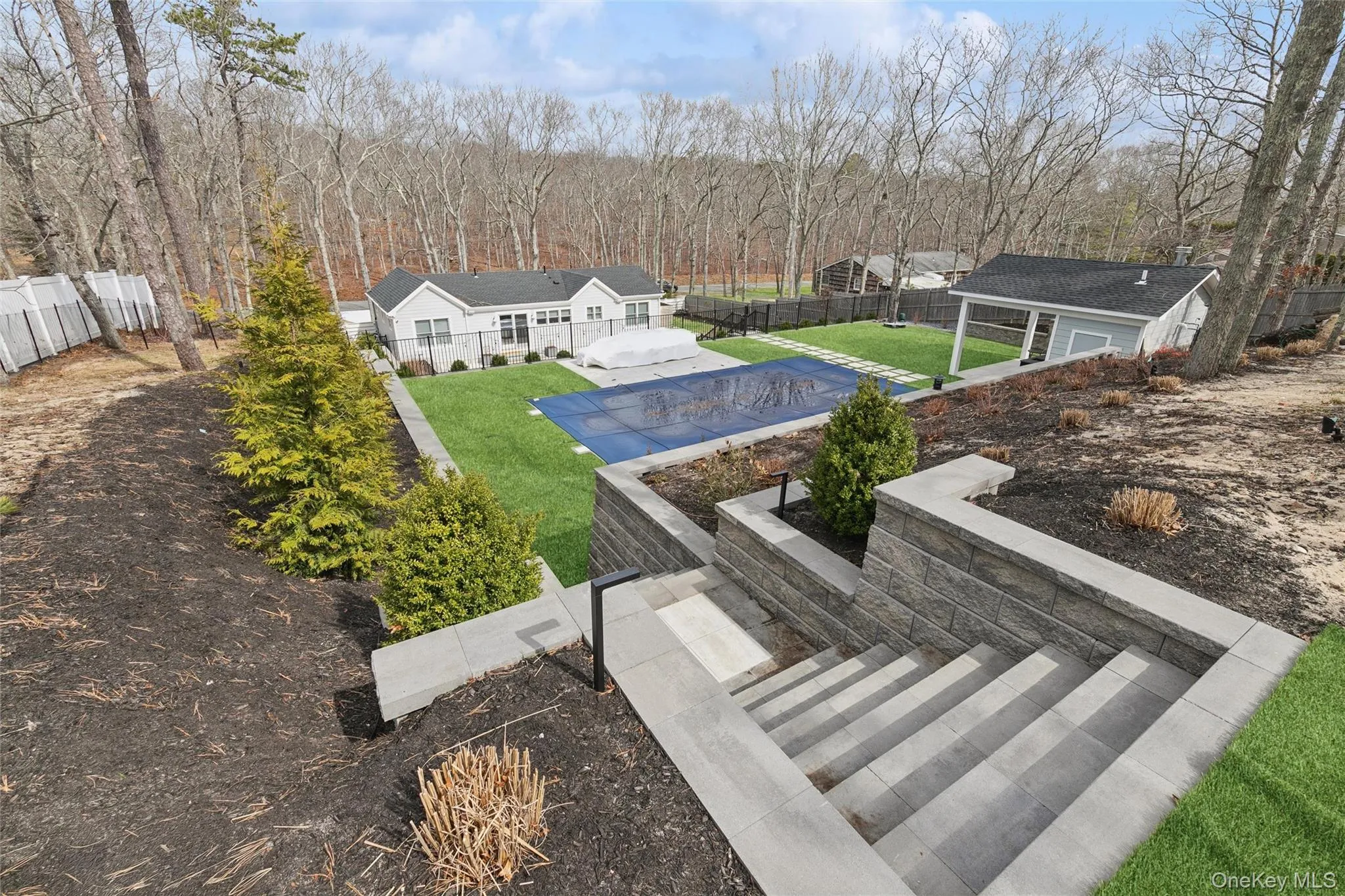 6 Landing Road, Southampton, NY, 4 Bedrooms Bedrooms, 6 Rooms Rooms,2 BathroomsBathrooms,Residential Lease,For Rent,Landing,0,980690 6 Landing Road, Southampton, NY, 4 Bedrooms Bedrooms, 6 Rooms Rooms,2 BathroomsBathrooms,Residential Lease,For Rent,Landing,0,980690