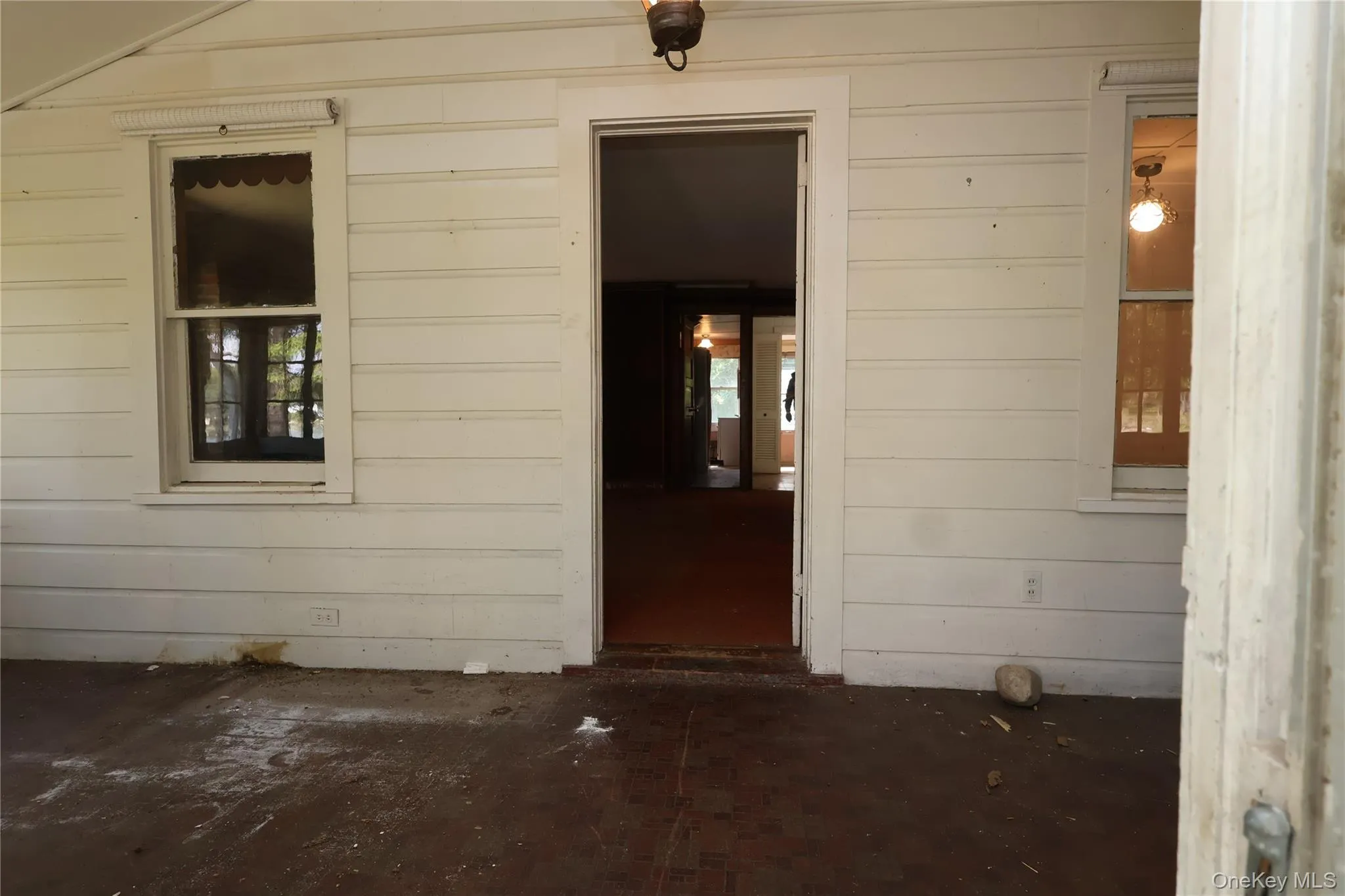 View of porch entryway View of porch entryway