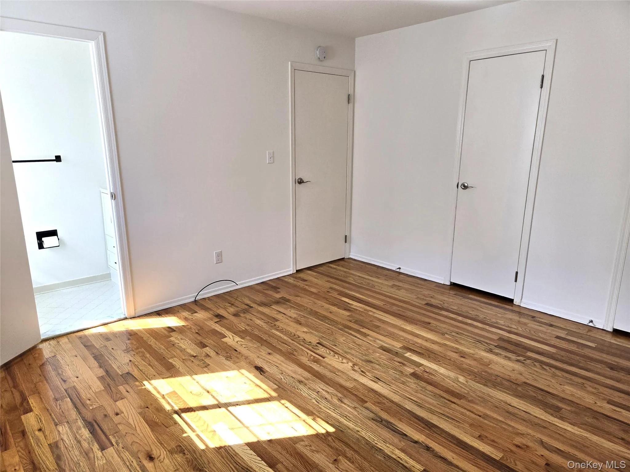 74 Ashwood Road, North Hempstead, NY, 3 Bedrooms Bedrooms, 6 Rooms Rooms,1 BathroomBathrooms,Residential Lease,For Rent,Ashwood,0,980701 74 Ashwood Road, North Hempstead, NY, 3 Bedrooms Bedrooms, 6 Rooms Rooms,1 BathroomBathrooms,Residential Lease,For Rent,Ashwood,0,980701