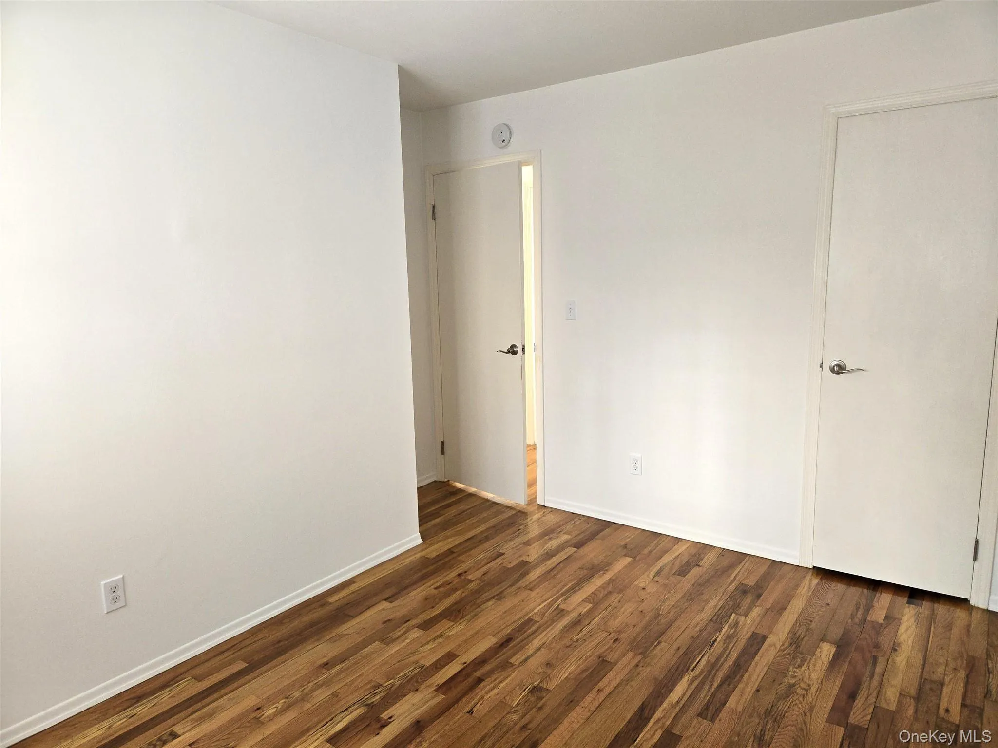 74 Ashwood Road, North Hempstead, NY, 3 Bedrooms Bedrooms, 6 Rooms Rooms,1 BathroomBathrooms,Residential Lease,For Rent,Ashwood,0,980701 74 Ashwood Road, North Hempstead, NY, 3 Bedrooms Bedrooms, 6 Rooms Rooms,1 BathroomBathrooms,Residential Lease,For Rent,Ashwood,0,980701