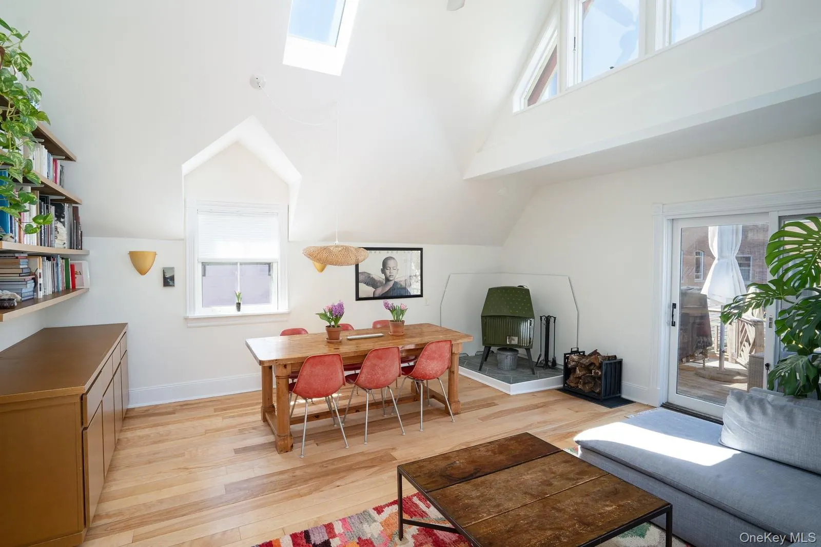 Dining Area in Living Space Dining Area in Living Space