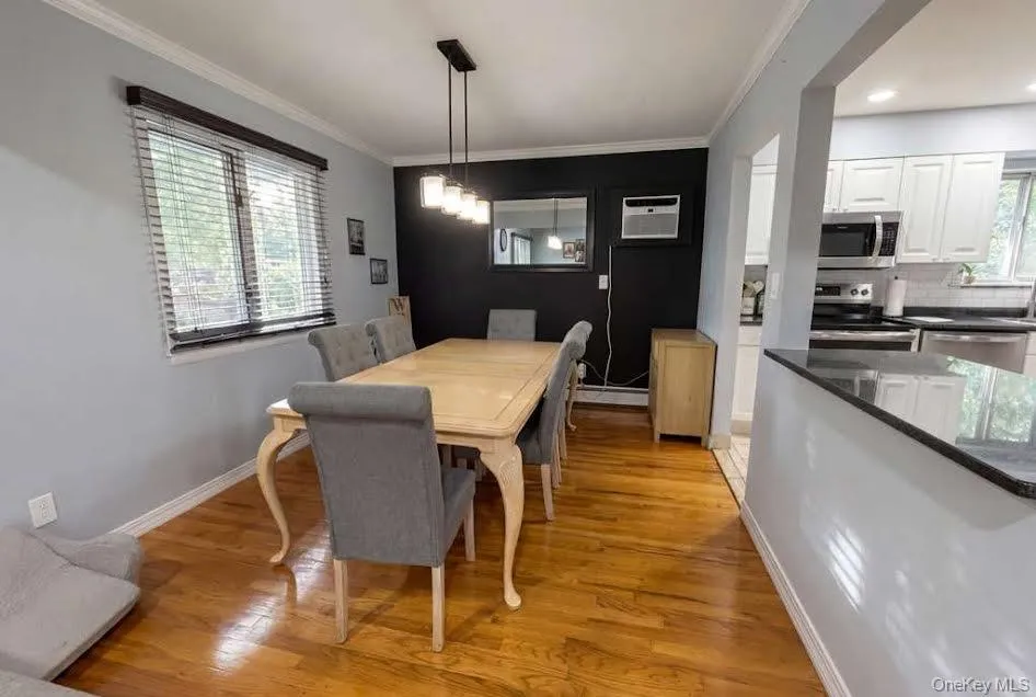 26 Inwood Road, North Hempstead, NY, 3 Bedrooms Bedrooms, 6 Rooms Rooms,1 BathroomBathrooms,Residential Lease,For Rent,Inwood,0,980723 26 Inwood Road, North Hempstead, NY, 3 Bedrooms Bedrooms, 6 Rooms Rooms,1 BathroomBathrooms,Residential Lease,For Rent,Inwood,0,980723