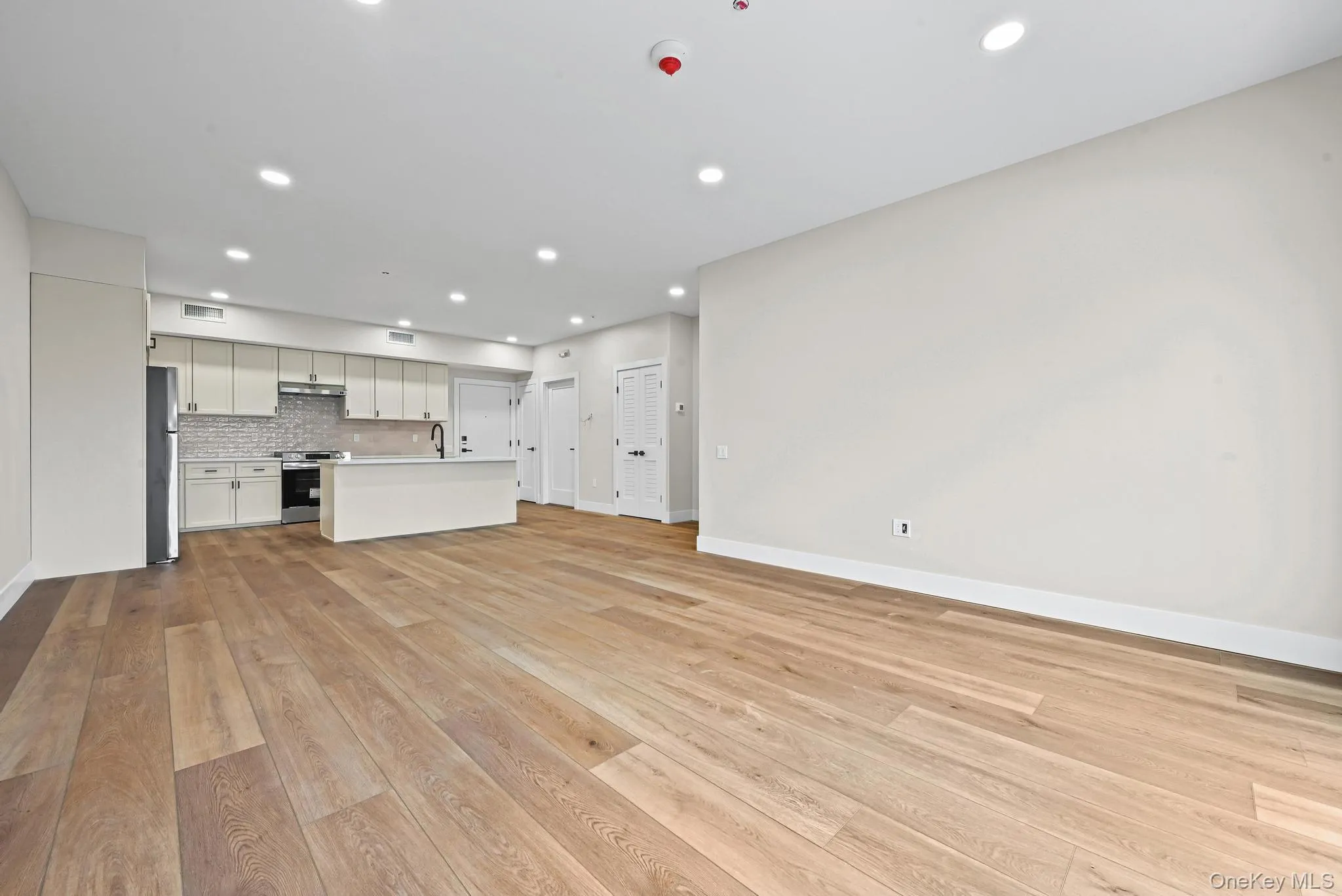 80 Division Street, Brookhaven, NY, 1 Bedroom Bedrooms, 5 Rooms Rooms,1 BathroomBathrooms,Residential Lease,For Rent,Division,0,980730 80 Division Street, Brookhaven, NY, 1 Bedroom Bedrooms, 5 Rooms Rooms,1 BathroomBathrooms,Residential Lease,For Rent,Division,0,980730