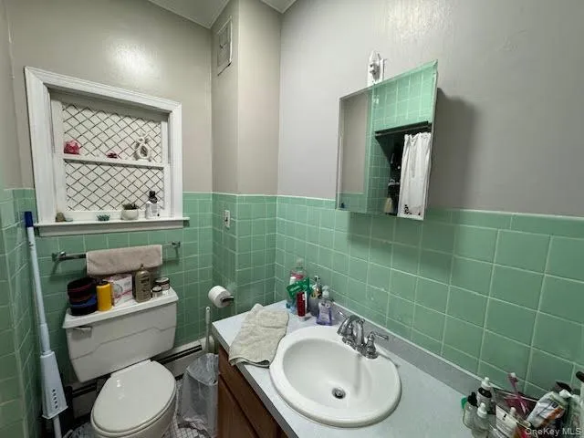 223 Hudson Street, Cornwall, NY, 3 Bedrooms Bedrooms, 5 Rooms Rooms,1 BathroomBathrooms,Residential Lease,For Rent,Hudson,0,980734 223 Hudson Street, Cornwall, NY, 3 Bedrooms Bedrooms, 5 Rooms Rooms,1 BathroomBathrooms,Residential Lease,For Rent,Hudson,0,980734