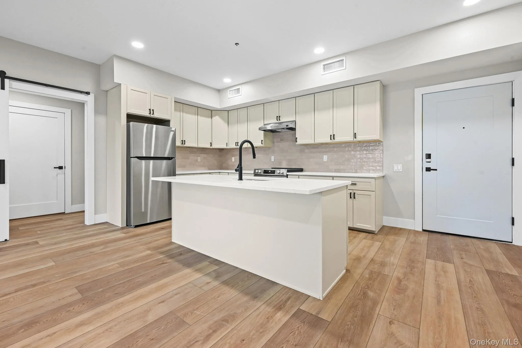 80 Division, Brookhaven, NY, 2 Bedrooms Bedrooms, 7 Rooms Rooms,2 BathroomsBathrooms,Residential Lease,For Rent,Division,0,980739 80 Division, Brookhaven, NY, 2 Bedrooms Bedrooms, 7 Rooms Rooms,2 BathroomsBathrooms,Residential Lease,For Rent,Division,0,980739