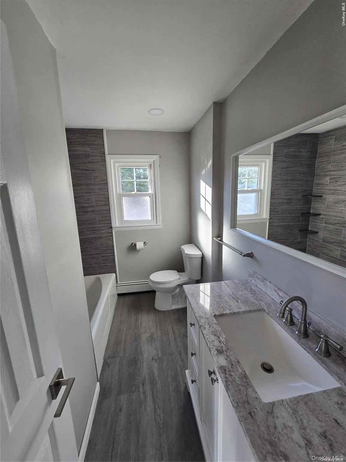 70 Valley Stream Boulevard, Hempstead, NY, 2 Bedrooms Bedrooms, 5 Rooms Rooms,1 BathroomBathrooms,Residential Lease,For Rent,Valley Stream,0,980741 70 Valley Stream Boulevard, Hempstead, NY, 2 Bedrooms Bedrooms, 5 Rooms Rooms,1 BathroomBathrooms,Residential Lease,For Rent,Valley Stream,0,980741