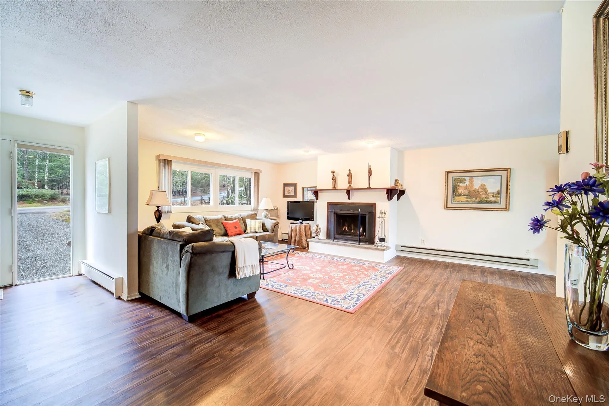 14 Essex Street, Thompson, NY, 3 Bedrooms Bedrooms, 7 Rooms Rooms,2 BathroomsBathrooms,Residential,For Rent,Essex,0,980754 14 Essex Street, Thompson, NY, 3 Bedrooms Bedrooms, 7 Rooms Rooms,2 BathroomsBathrooms,Residential,For Rent,Essex,0,980754