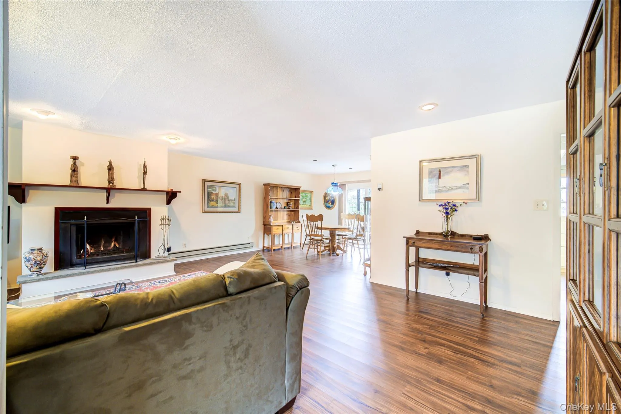 14 Essex Street, Thompson, NY, 3 Bedrooms Bedrooms, 7 Rooms Rooms,2 BathroomsBathrooms,Residential,For Rent,Essex,0,980754 14 Essex Street, Thompson, NY, 3 Bedrooms Bedrooms, 7 Rooms Rooms,2 BathroomsBathrooms,Residential,For Rent,Essex,0,980754