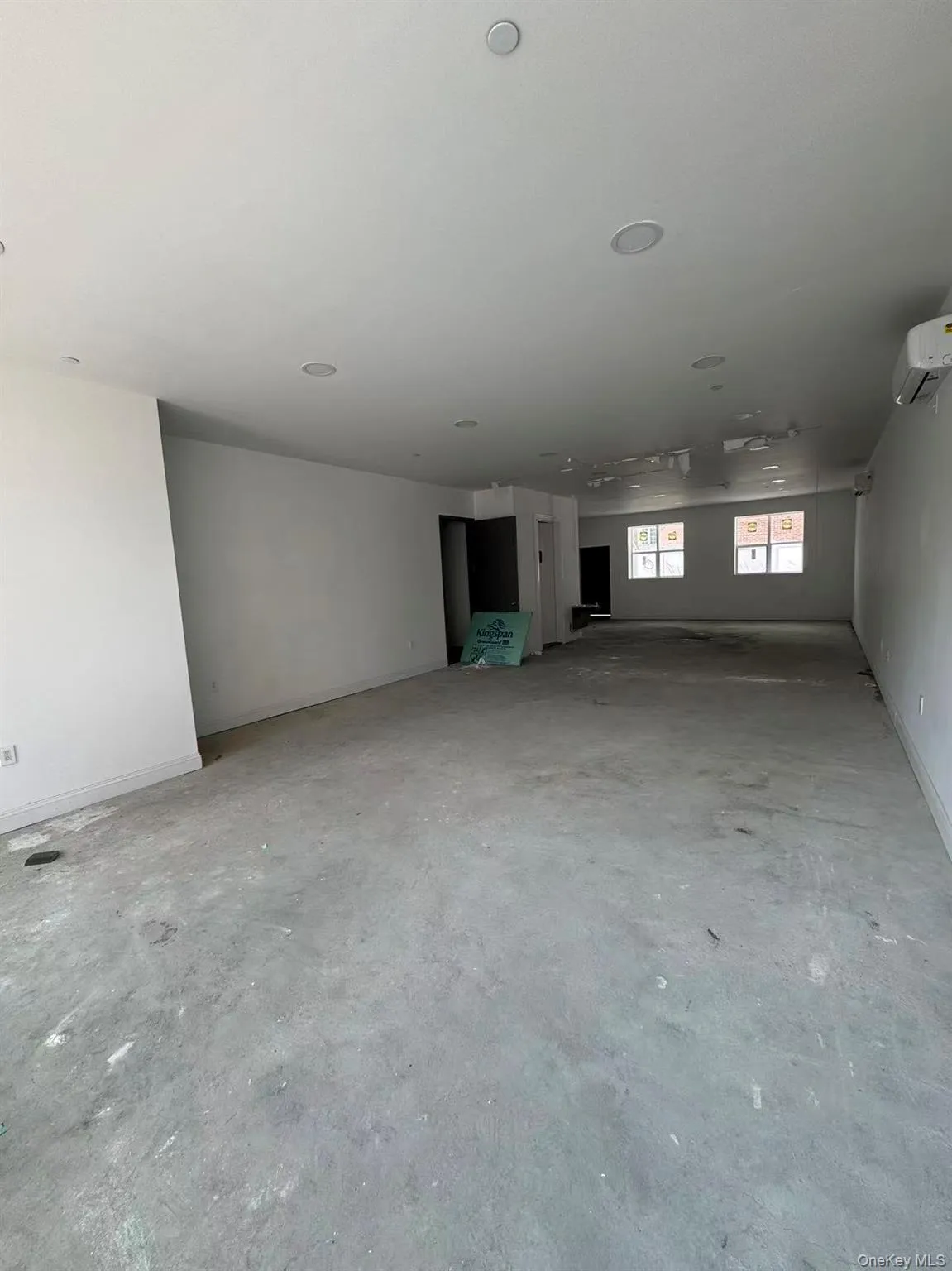 4308 162st, New York, NY, ,Commercial Lease,For Rent,162st,0,980773 4308 162st, New York, NY, ,Commercial Lease,For Rent,162st,0,980773