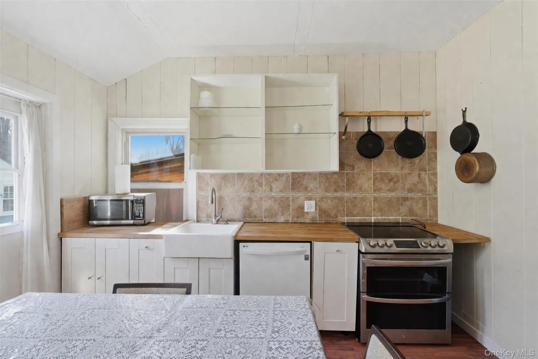 35 Highland Road, Carmel, NY, 2 Bedrooms Bedrooms, 5 Rooms Rooms,1 BathroomBathrooms,Residential,For Rent,Highland,0,980782 35 Highland Road, Carmel, NY, 2 Bedrooms Bedrooms, 5 Rooms Rooms,1 BathroomBathrooms,Residential,For Rent,Highland,0,980782