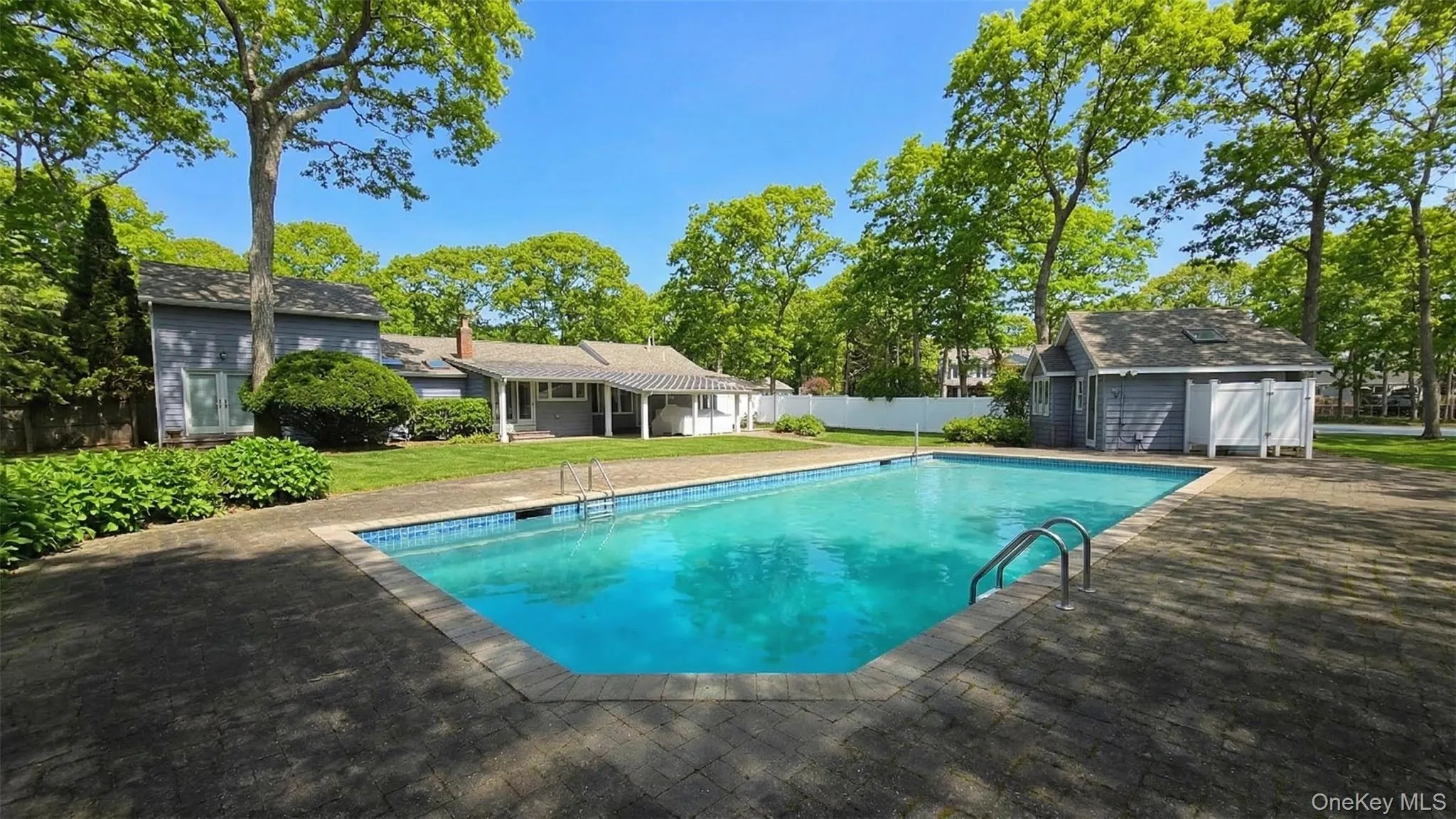 13 Beachland Avenue, Southampton, NY, 4 Bedrooms Bedrooms, 6 Rooms Rooms,4 BathroomsBathrooms,Residential Lease,For Rent,Beachland,0,980783 13 Beachland Avenue, Southampton, NY, 4 Bedrooms Bedrooms, 6 Rooms Rooms,4 BathroomsBathrooms,Residential Lease,For Rent,Beachland,0,980783