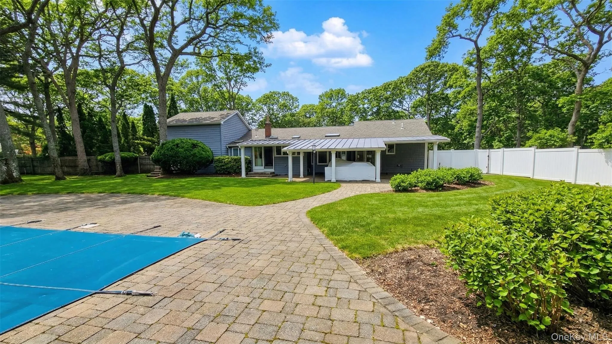 13 Beachland Avenue, Southampton, NY, 4 Bedrooms Bedrooms, 6 Rooms Rooms,4 BathroomsBathrooms,Residential Lease,For Rent,Beachland,0,980783 13 Beachland Avenue, Southampton, NY, 4 Bedrooms Bedrooms, 6 Rooms Rooms,4 BathroomsBathrooms,Residential Lease,For Rent,Beachland,0,980783