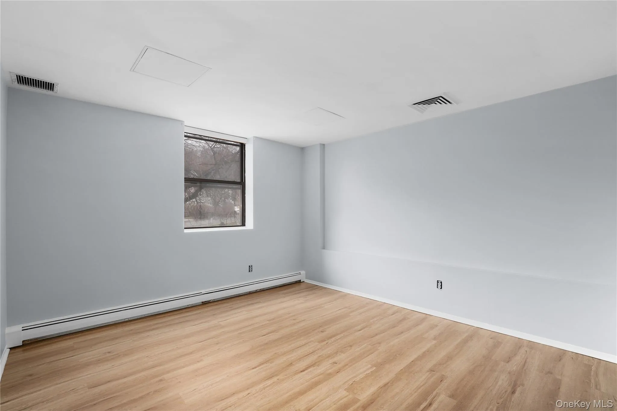 60 Kensico Road, Mount Pleasant, NY, 1 Bedroom Bedrooms, 3 Rooms Rooms,1 BathroomBathrooms,Residential Lease,For Rent,Kensico,0,980785 60 Kensico Road, Mount Pleasant, NY, 1 Bedroom Bedrooms, 3 Rooms Rooms,1 BathroomBathrooms,Residential Lease,For Rent,Kensico,0,980785