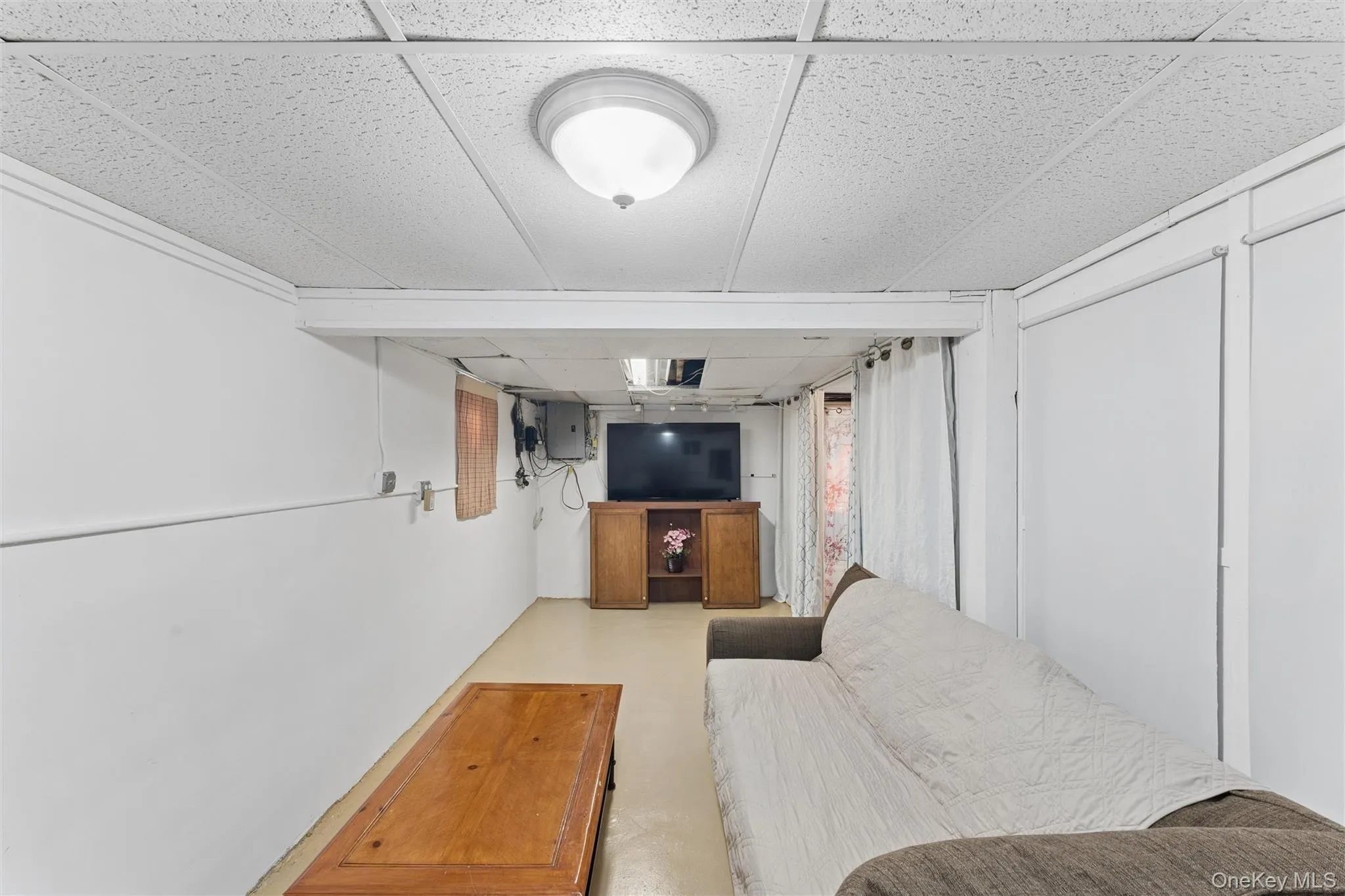 262 Floral Boulevard, Hempstead, NY, 3 Bedrooms Bedrooms, 7 Rooms Rooms,1 BathroomBathrooms,Residential,For Rent,Floral,0,980793 262 Floral Boulevard, Hempstead, NY, 3 Bedrooms Bedrooms, 7 Rooms Rooms,1 BathroomBathrooms,Residential,For Rent,Floral,0,980793