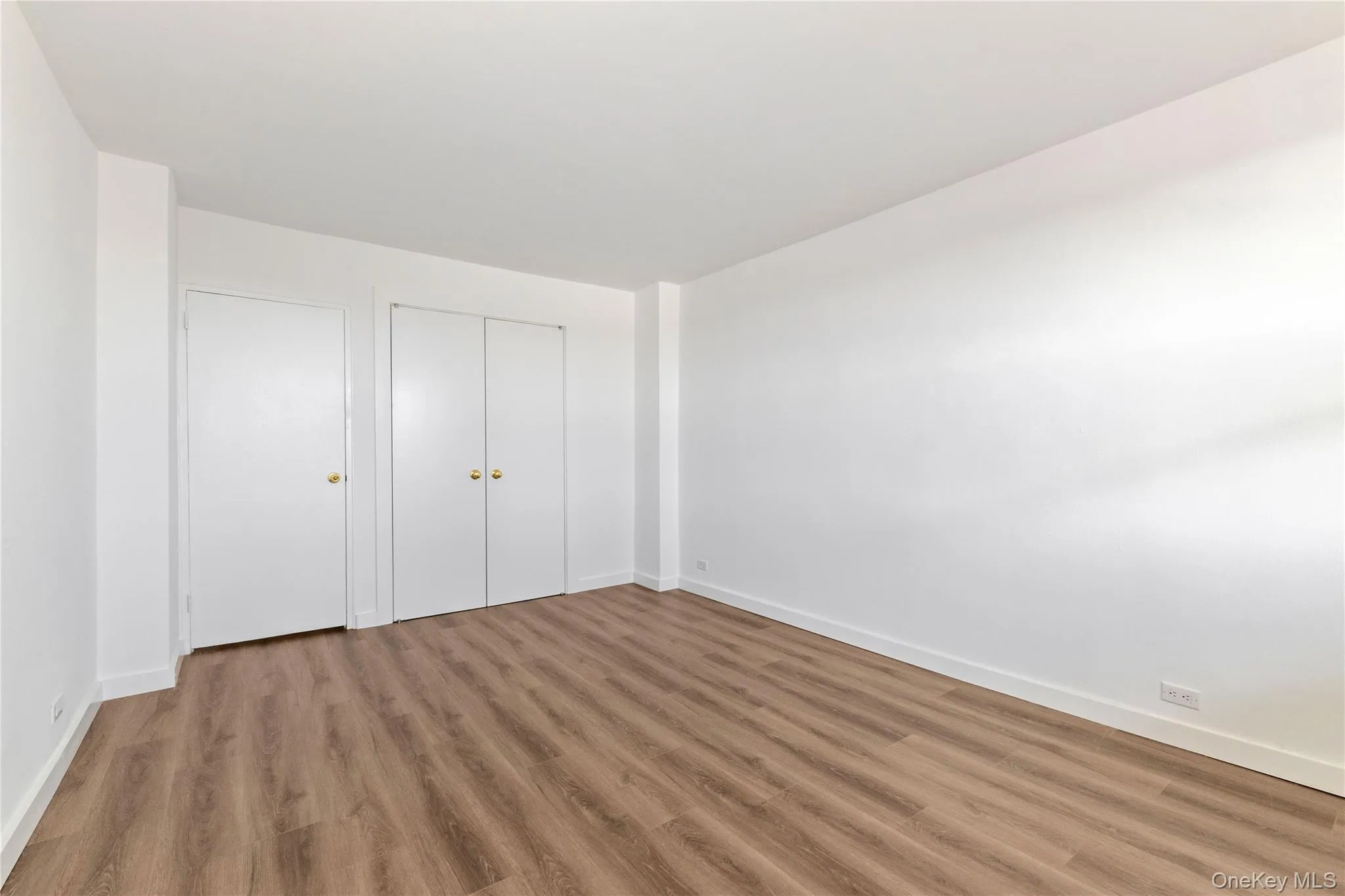 61-15 97, New York, NY, 1 Bedroom Bedrooms, 5 Rooms Rooms,1 BathroomBathrooms,Residential,For Rent,97,0,980796 61-15 97, New York, NY, 1 Bedroom Bedrooms, 5 Rooms Rooms,1 BathroomBathrooms,Residential,For Rent,97,0,980796
