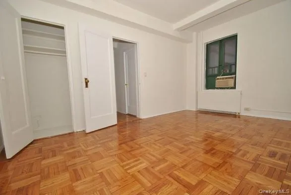 1501 Metropolitan Avenue, New York, NY, 1 Bedroom Bedrooms, 3 Rooms Rooms,1 BathroomBathrooms,Residential,For Rent,Metropolitan,0,980804 1501 Metropolitan Avenue, New York, NY, 1 Bedroom Bedrooms, 3 Rooms Rooms,1 BathroomBathrooms,Residential,For Rent,Metropolitan,0,980804