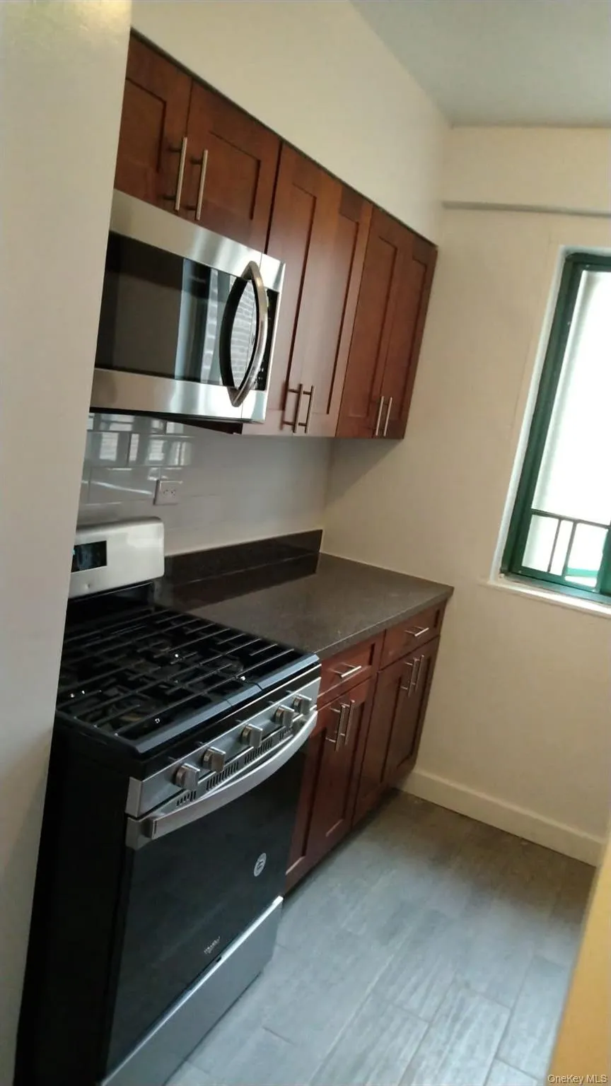 1501 Metropolitan Avenue, New York, NY, 1 Bedroom Bedrooms, 3 Rooms Rooms,1 BathroomBathrooms,Residential,For Rent,Metropolitan,0,980804 1501 Metropolitan Avenue, New York, NY, 1 Bedroom Bedrooms, 3 Rooms Rooms,1 BathroomBathrooms,Residential,For Rent,Metropolitan,0,980804