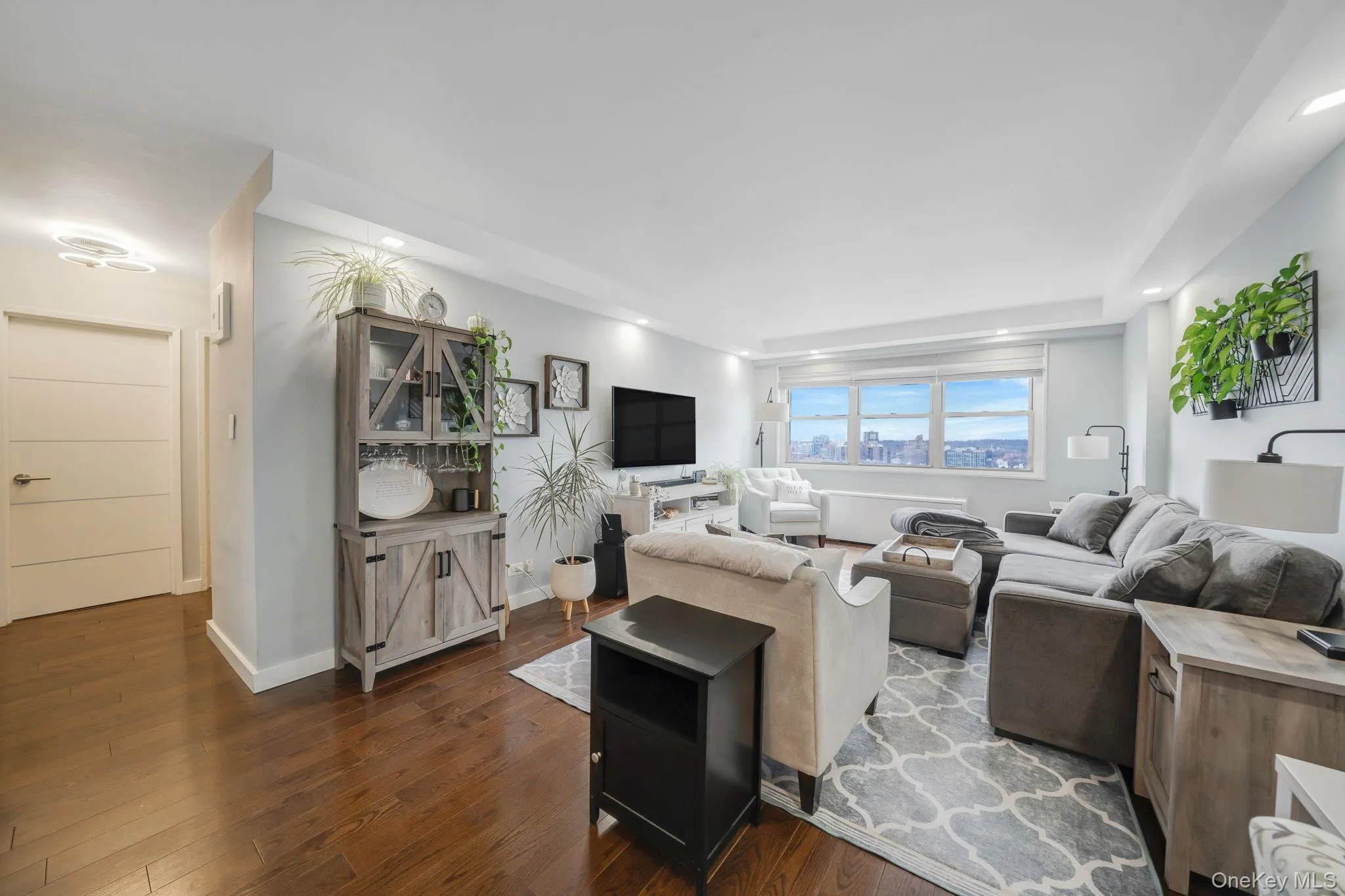 10230 66th Road, New York, NY, 2 Bedrooms Bedrooms, 4 Rooms Rooms,1 BathroomBathrooms,Residential,For Rent,66th,0,980809 10230 66th Road, New York, NY, 2 Bedrooms Bedrooms, 4 Rooms Rooms,1 BathroomBathrooms,Residential,For Rent,66th,0,980809