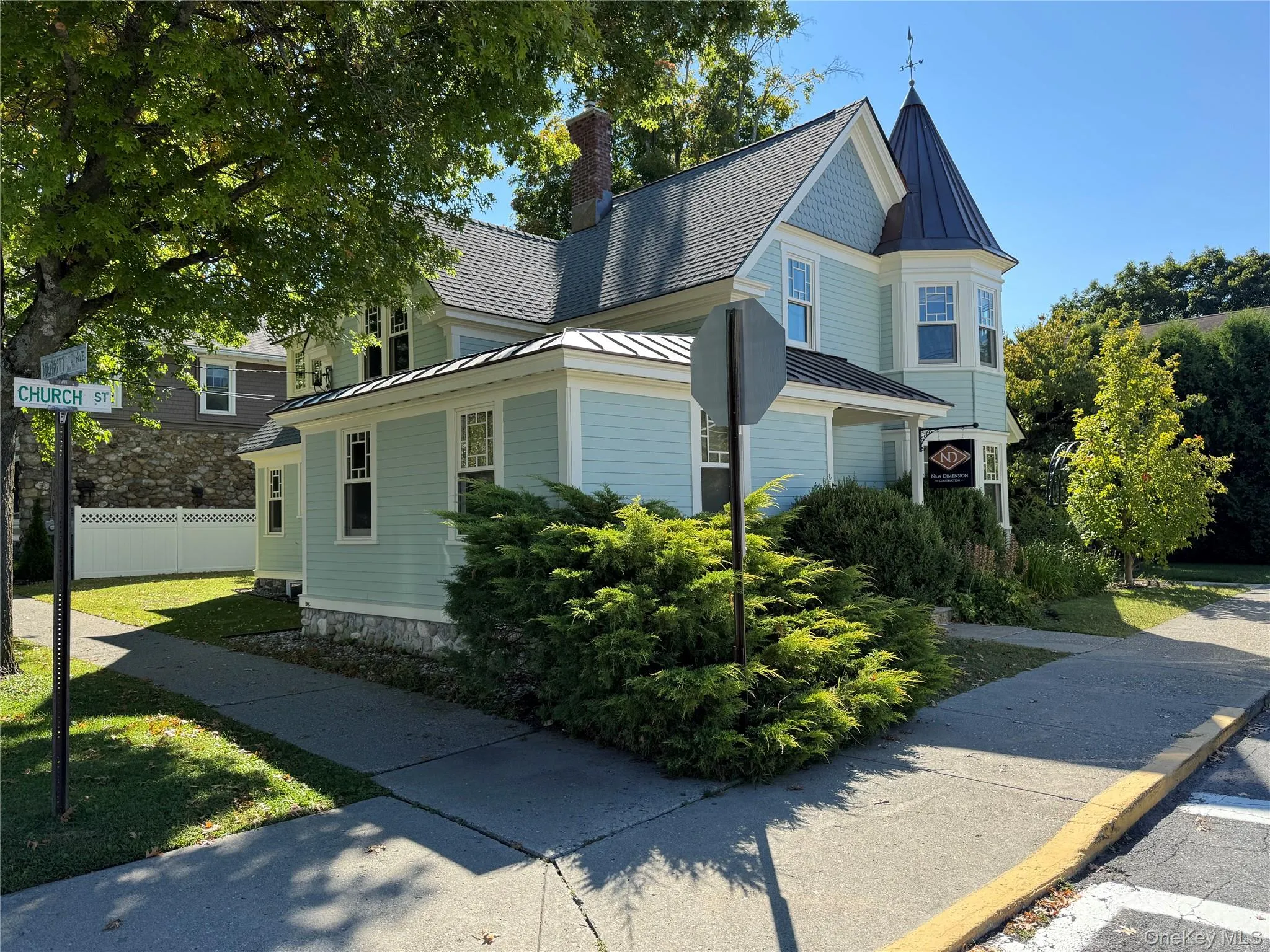 Total of 4 offices in building Total of 4 offices in building