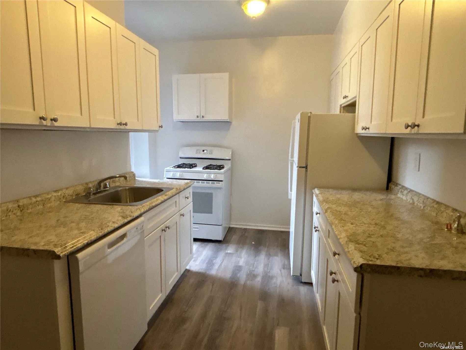 12 Welwyn Road, North Hempstead, NY, 2 Bedrooms Bedrooms, 4 Rooms Rooms,1 BathroomBathrooms,Residential Lease,For Rent,Welwyn,0,980824 12 Welwyn Road, North Hempstead, NY, 2 Bedrooms Bedrooms, 4 Rooms Rooms,1 BathroomBathrooms,Residential Lease,For Rent,Welwyn,0,980824