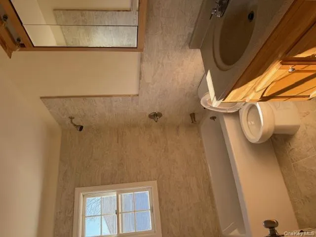 91 15th Avenue, West Babylon, NY, 2 Bedrooms Bedrooms, 5 Rooms Rooms,1 BathroomBathrooms,Residential Lease,For Rent,15th,0,980825 91 15th Avenue, West Babylon, NY, 2 Bedrooms Bedrooms, 5 Rooms Rooms,1 BathroomBathrooms,Residential Lease,For Rent,15th,0,980825
