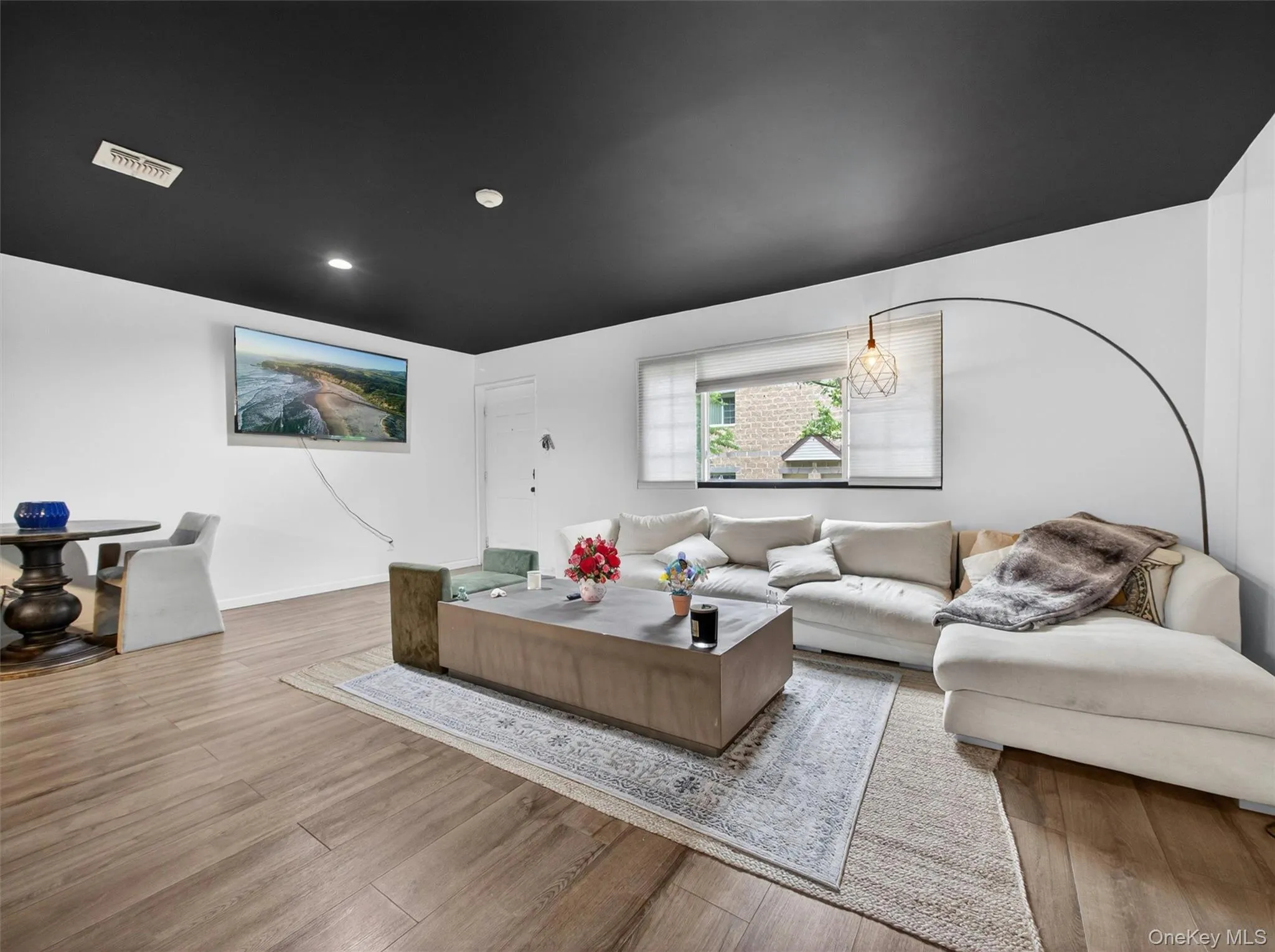 8 Klint Court, Clarkstown, NY, 2 Bedrooms Bedrooms, 4 Rooms Rooms,1 BathroomBathrooms,Residential,For Rent,Klint,0,980832 8 Klint Court, Clarkstown, NY, 2 Bedrooms Bedrooms, 4 Rooms Rooms,1 BathroomBathrooms,Residential,For Rent,Klint,0,980832