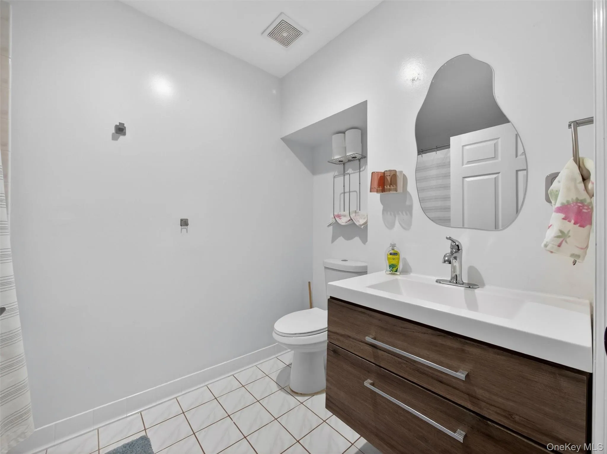 8 Klint Court, Clarkstown, NY, 2 Bedrooms Bedrooms, 4 Rooms Rooms,1 BathroomBathrooms,Residential,For Rent,Klint,0,980832 8 Klint Court, Clarkstown, NY, 2 Bedrooms Bedrooms, 4 Rooms Rooms,1 BathroomBathrooms,Residential,For Rent,Klint,0,980832