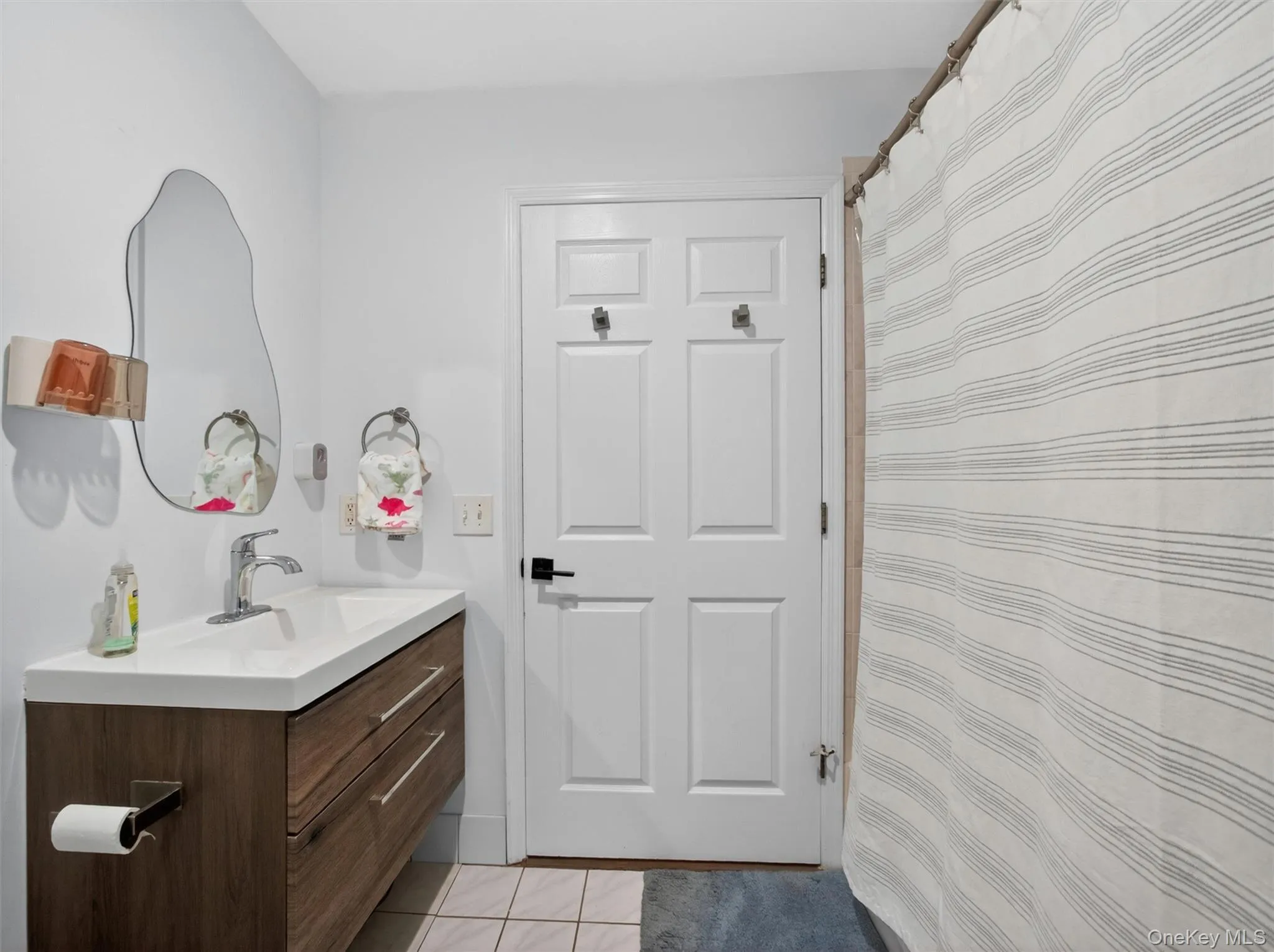 8 Klint Court, Clarkstown, NY, 2 Bedrooms Bedrooms, 4 Rooms Rooms,1 BathroomBathrooms,Residential,For Rent,Klint,0,980832 8 Klint Court, Clarkstown, NY, 2 Bedrooms Bedrooms, 4 Rooms Rooms,1 BathroomBathrooms,Residential,For Rent,Klint,0,980832
