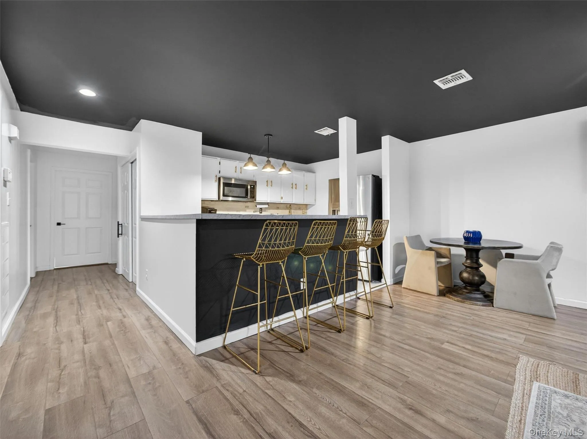 8 Klint Court, Clarkstown, NY, 2 Bedrooms Bedrooms, 4 Rooms Rooms,1 BathroomBathrooms,Residential,For Rent,Klint,0,980832 8 Klint Court, Clarkstown, NY, 2 Bedrooms Bedrooms, 4 Rooms Rooms,1 BathroomBathrooms,Residential,For Rent,Klint,0,980832