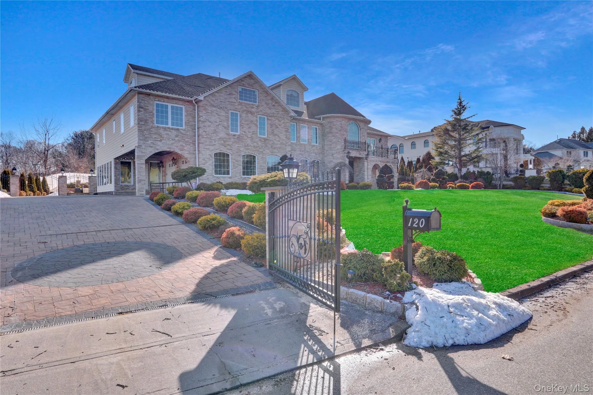 120 Majestic Drive, Huntington, NY, 8 Bedrooms Bedrooms, 21 Rooms Rooms,9 BathroomsBathrooms,Residential Lease,For Rent,Majestic,0,980840 120 Majestic Drive, Huntington, NY, 8 Bedrooms Bedrooms, 21 Rooms Rooms,9 BathroomsBathrooms,Residential Lease,For Rent,Majestic,0,980840