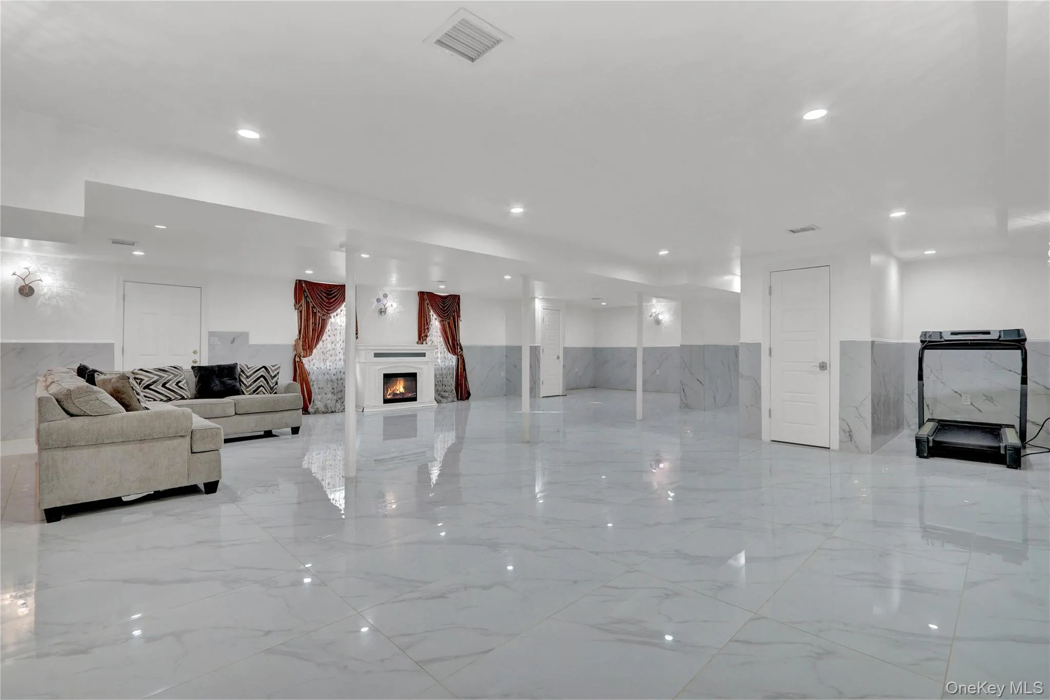 120 Majestic Drive, Huntington, NY, 8 Bedrooms Bedrooms, 21 Rooms Rooms,9 BathroomsBathrooms,Residential Lease,For Rent,Majestic,0,980840 120 Majestic Drive, Huntington, NY, 8 Bedrooms Bedrooms, 21 Rooms Rooms,9 BathroomsBathrooms,Residential Lease,For Rent,Majestic,0,980840