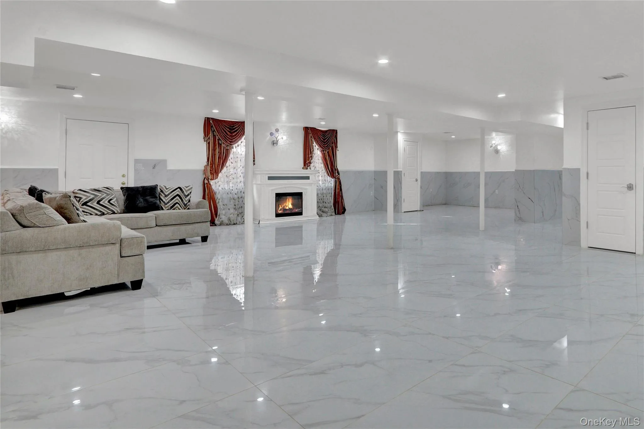 120 Majestic Drive, Huntington, NY, 8 Bedrooms Bedrooms, 21 Rooms Rooms,9 BathroomsBathrooms,Residential Lease,For Rent,Majestic,0,980840 120 Majestic Drive, Huntington, NY, 8 Bedrooms Bedrooms, 21 Rooms Rooms,9 BathroomsBathrooms,Residential Lease,For Rent,Majestic,0,980840