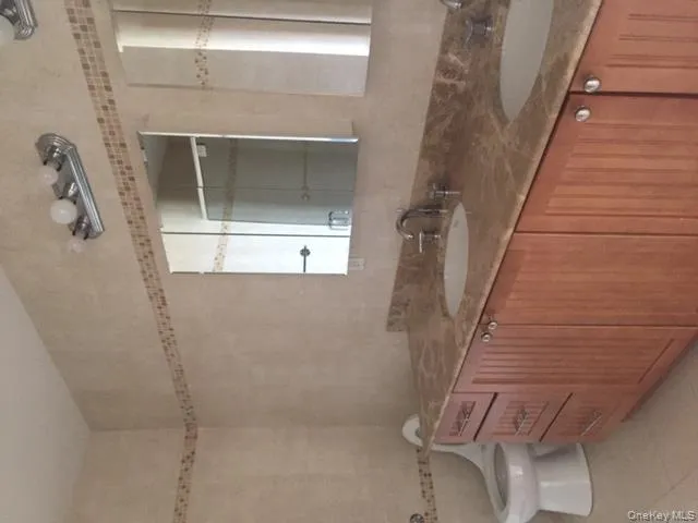 125 Broadway, Long Beach, NY, 2 Bedrooms Bedrooms, 7 Rooms Rooms,2 BathroomsBathrooms,Residential Lease,For Rent,Broadway,0,980843 125 Broadway, Long Beach, NY, 2 Bedrooms Bedrooms, 7 Rooms Rooms,2 BathroomsBathrooms,Residential Lease,For Rent,Broadway,0,980843