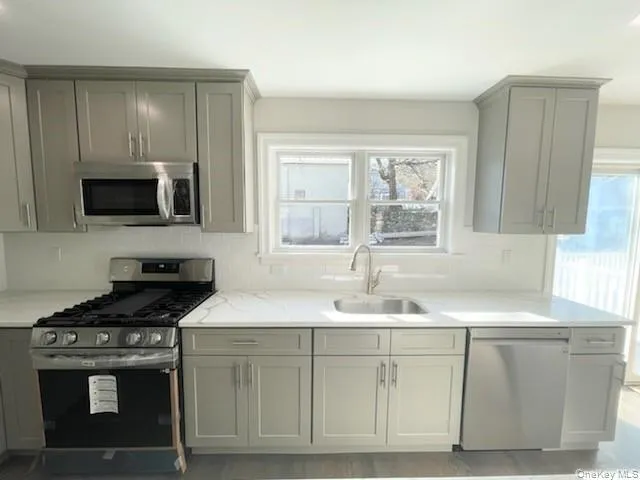 27 Church Street, Highlands, NY, 3 Bedrooms Bedrooms, 6 Rooms Rooms,2 BathroomsBathrooms,Residential Lease,For Rent,Church,0,980844 27 Church Street, Highlands, NY, 3 Bedrooms Bedrooms, 6 Rooms Rooms,2 BathroomsBathrooms,Residential Lease,For Rent,Church,0,980844