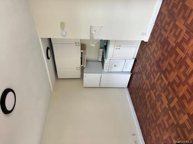 451 Broadway, Long Beach, NY, 2 Rooms Rooms,1 BathroomBathrooms,Residential Lease,For Rent,Broadway,0,980845 451 Broadway, Long Beach, NY, 2 Rooms Rooms,1 BathroomBathrooms,Residential Lease,For Rent,Broadway,0,980845