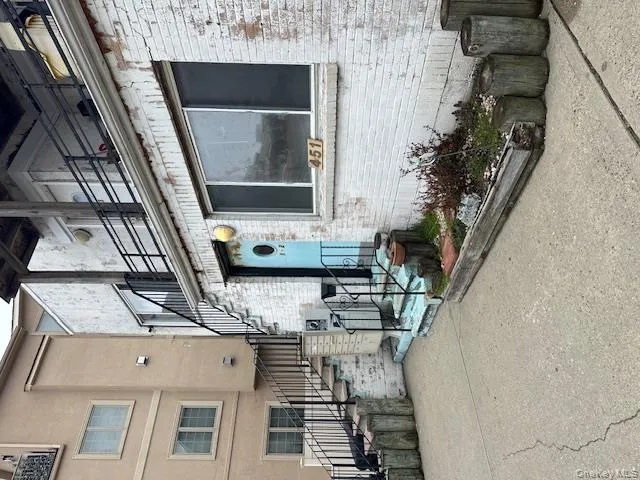 451 Broadway, Long Beach, NY, 2 Rooms Rooms,1 BathroomBathrooms,Residential Lease,For Rent,Broadway,0,980845 451 Broadway, Long Beach, NY, 2 Rooms Rooms,1 BathroomBathrooms,Residential Lease,For Rent,Broadway,0,980845