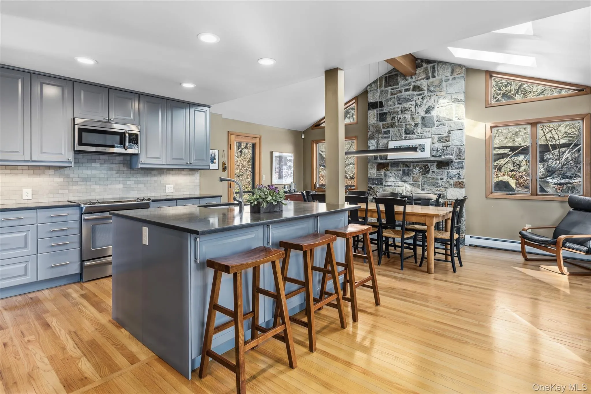 6 Tennis Court Road, Carmel, NY, 4 Bedrooms Bedrooms, 9 Rooms Rooms,3 BathroomsBathrooms,Residential,For Rent,Tennis Court,0,KEY980849 6 Tennis Court Road, Carmel, NY, 4 Bedrooms Bedrooms, 9 Rooms Rooms,3 BathroomsBathrooms,Residential,For Rent,Tennis Court,0,KEY980849