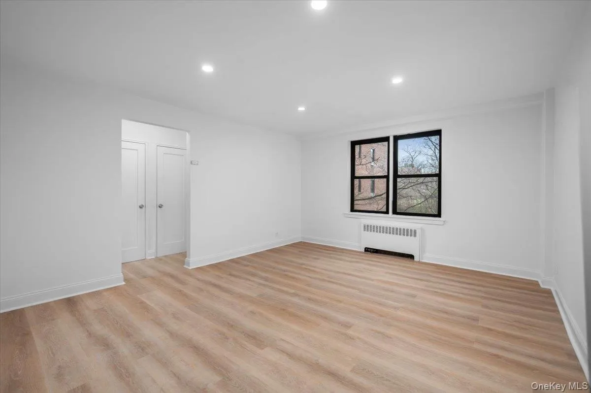 3840 Greystone Avenue, New York, NY, 1 Bedroom Bedrooms, 4 Rooms Rooms,1 BathroomBathrooms,Residential,For Rent,Greystone,0,980872 3840 Greystone Avenue, New York, NY, 1 Bedroom Bedrooms, 4 Rooms Rooms,1 BathroomBathrooms,Residential,For Rent,Greystone,0,980872