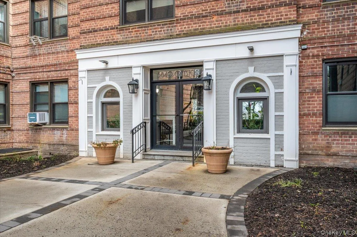 3840 Greystone Avenue, New York, NY, 1 Bedroom Bedrooms, 4 Rooms Rooms,1 BathroomBathrooms,Residential,For Rent,Greystone,0,980872 3840 Greystone Avenue, New York, NY, 1 Bedroom Bedrooms, 4 Rooms Rooms,1 BathroomBathrooms,Residential,For Rent,Greystone,0,980872