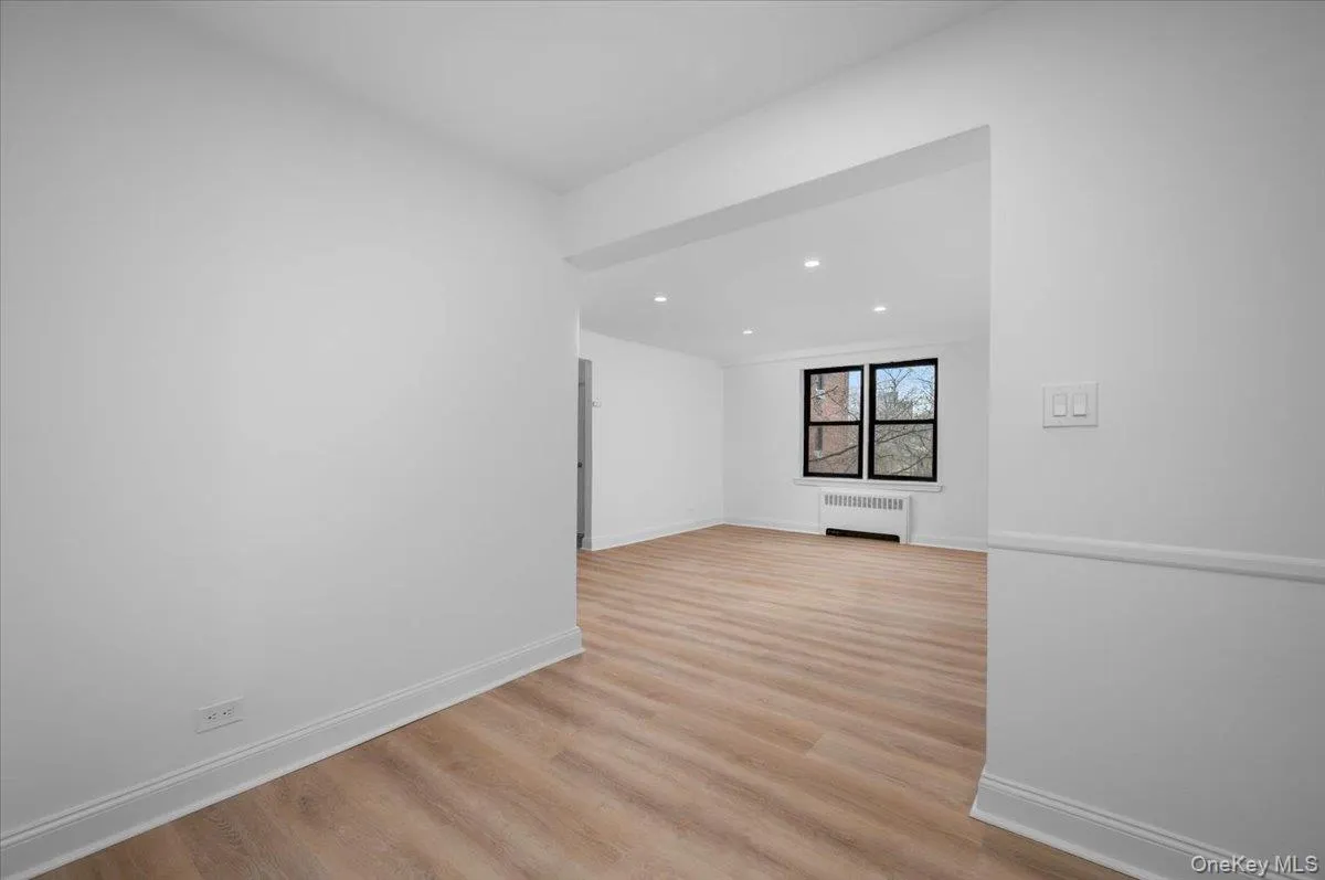 3840 Greystone Avenue, New York, NY, 1 Bedroom Bedrooms, 4 Rooms Rooms,1 BathroomBathrooms,Residential,For Rent,Greystone,0,980872 3840 Greystone Avenue, New York, NY, 1 Bedroom Bedrooms, 4 Rooms Rooms,1 BathroomBathrooms,Residential,For Rent,Greystone,0,980872